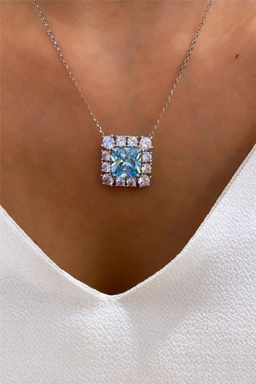 İthal Blue Quare Kolye