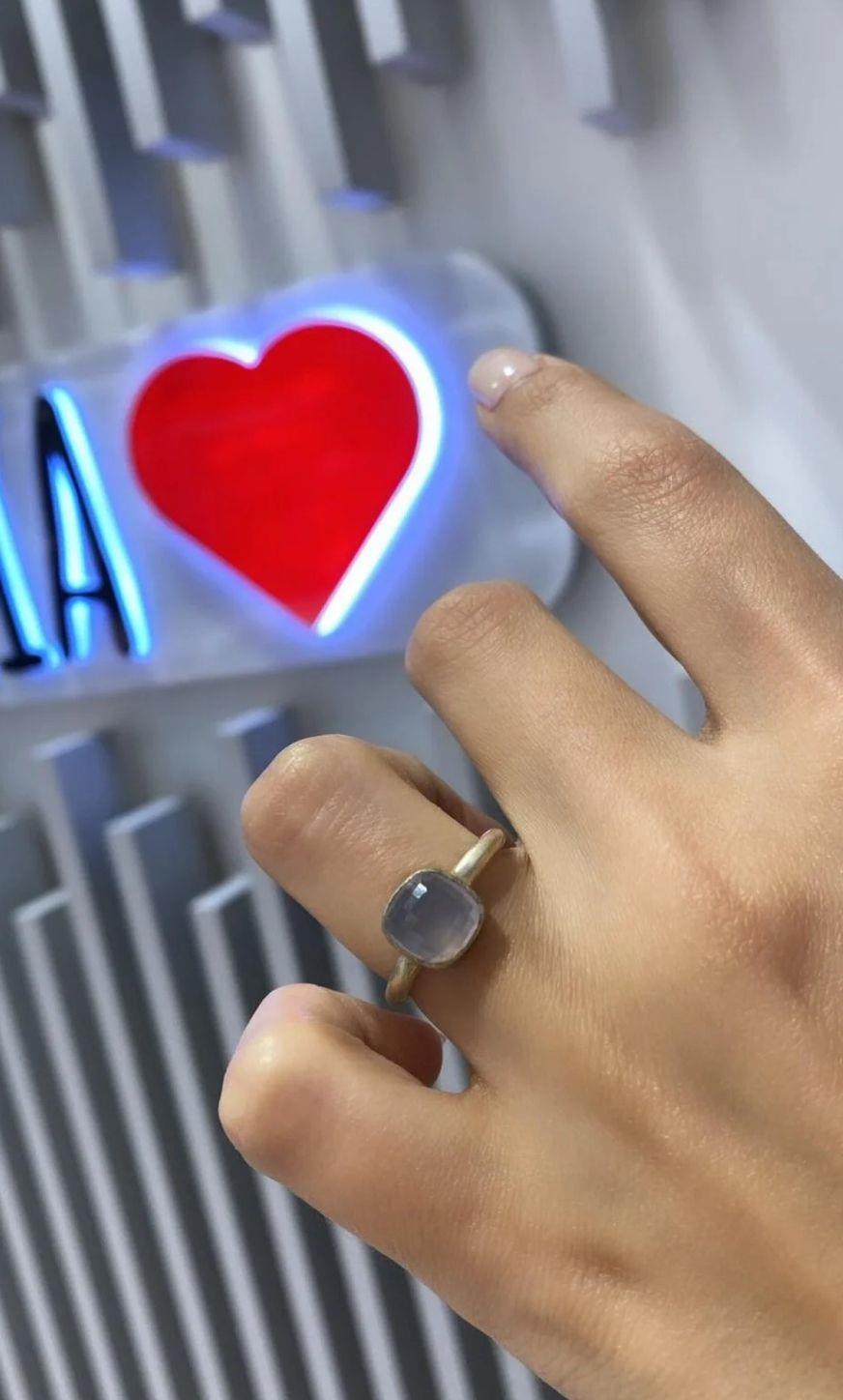 Lila Taşlı Kare Yüzük