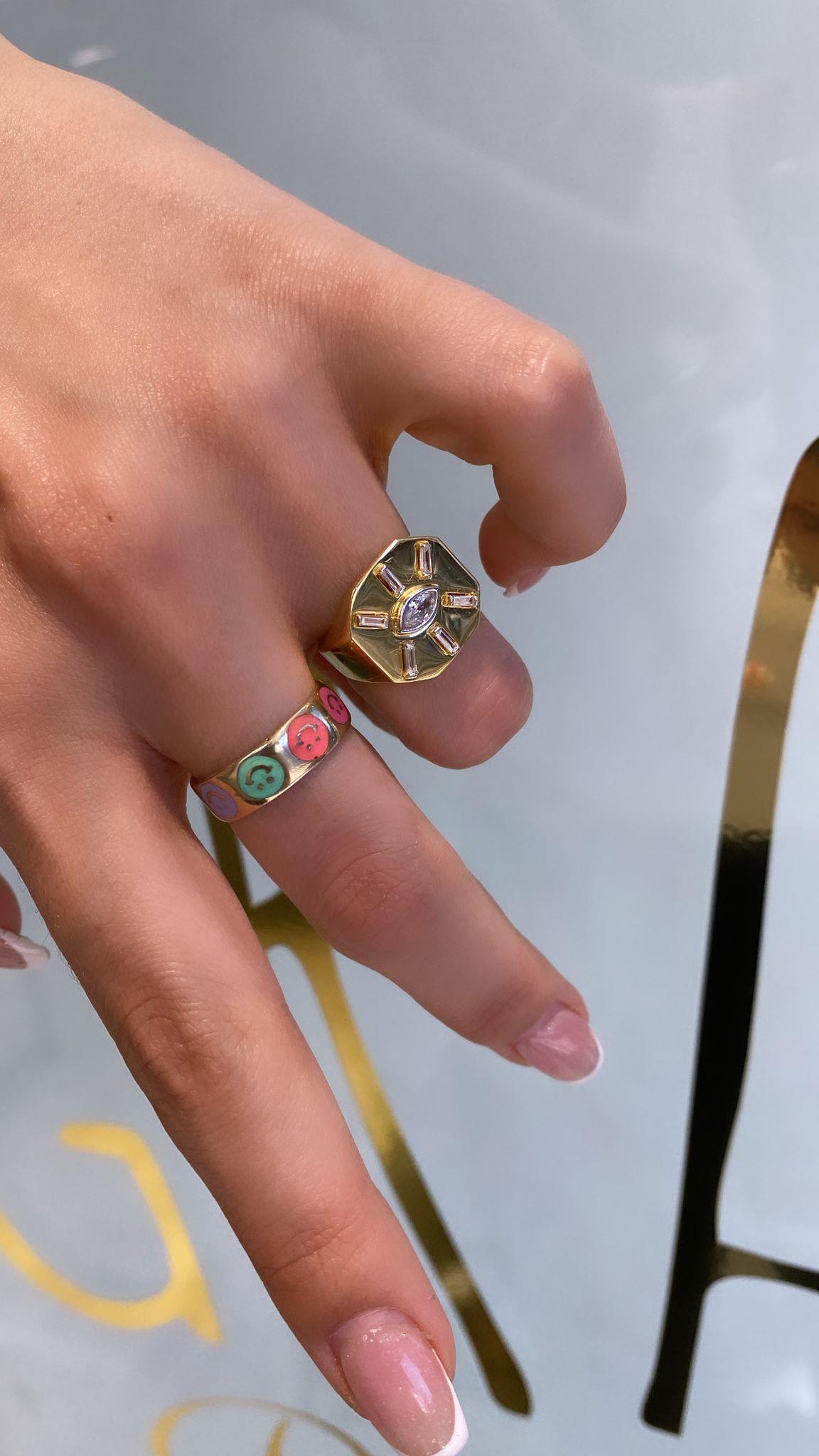 Mineli Çoklu Smile Yüzük