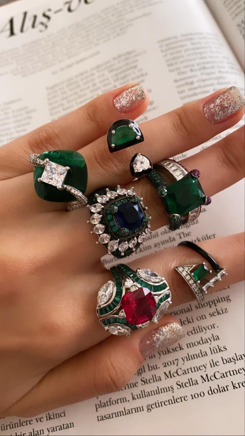 Mineli Tre Bacchetta Yüzük