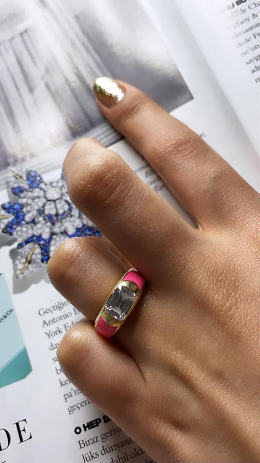 Pembe Mineli Baget Yüzük