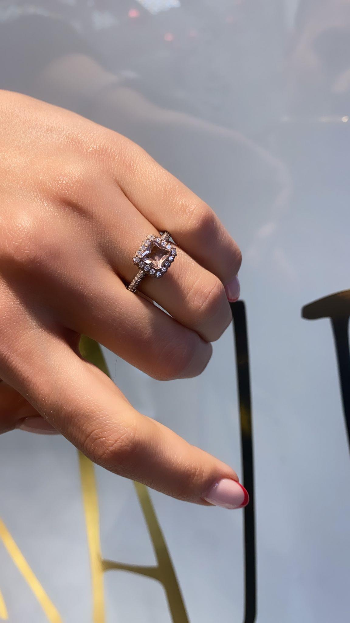 Şampanya Kare Tektaş Yüzük