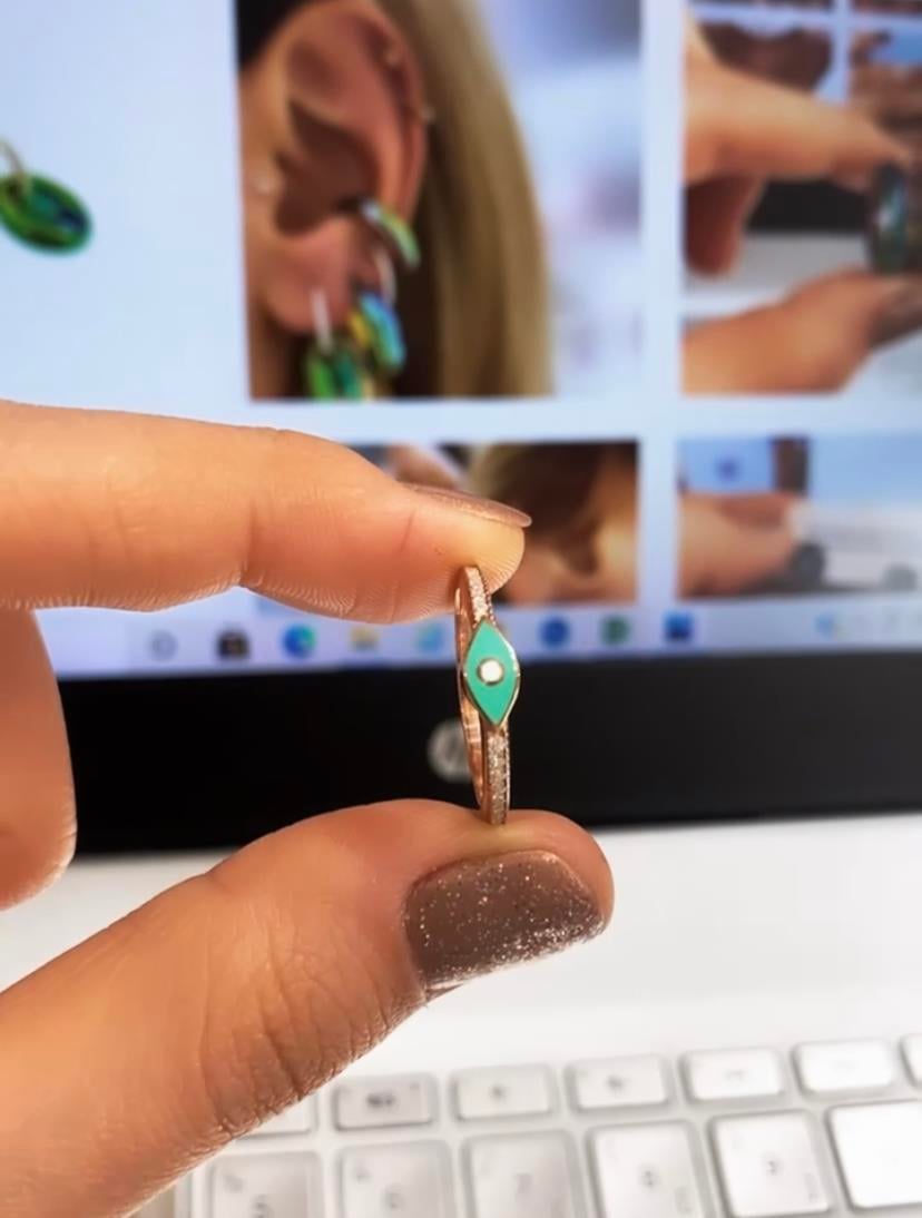 Yeşil Neon Mineli Göz Yüzük