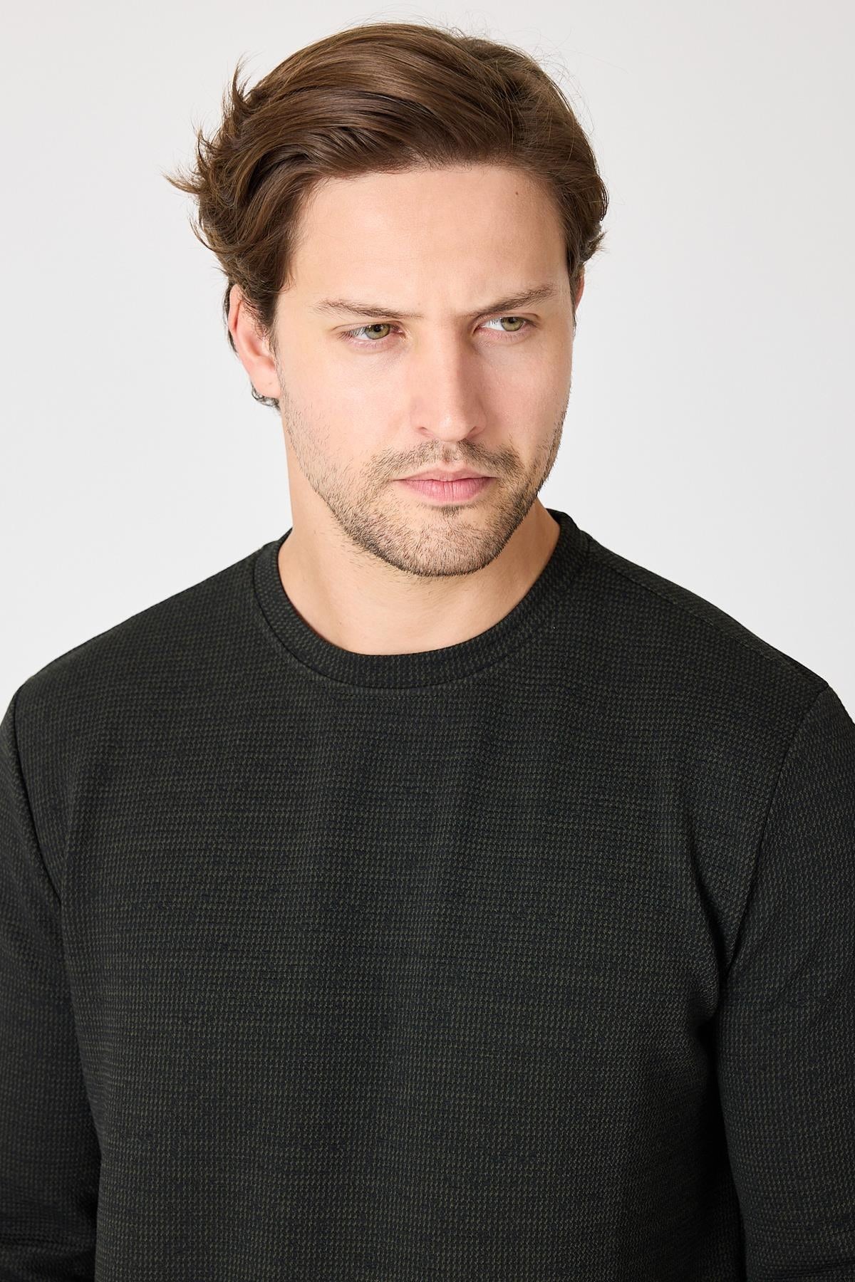 Bisiklet Yaka Dokulu Sweatshirt