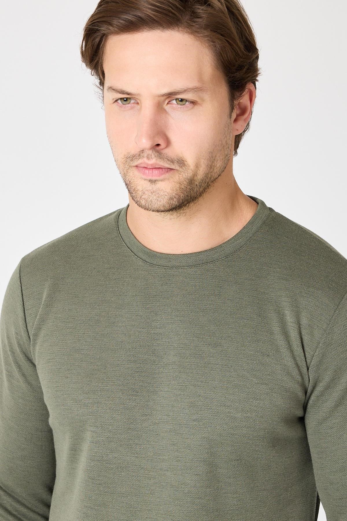 Bisiklet Yaka Slim Fit Sweatshirt