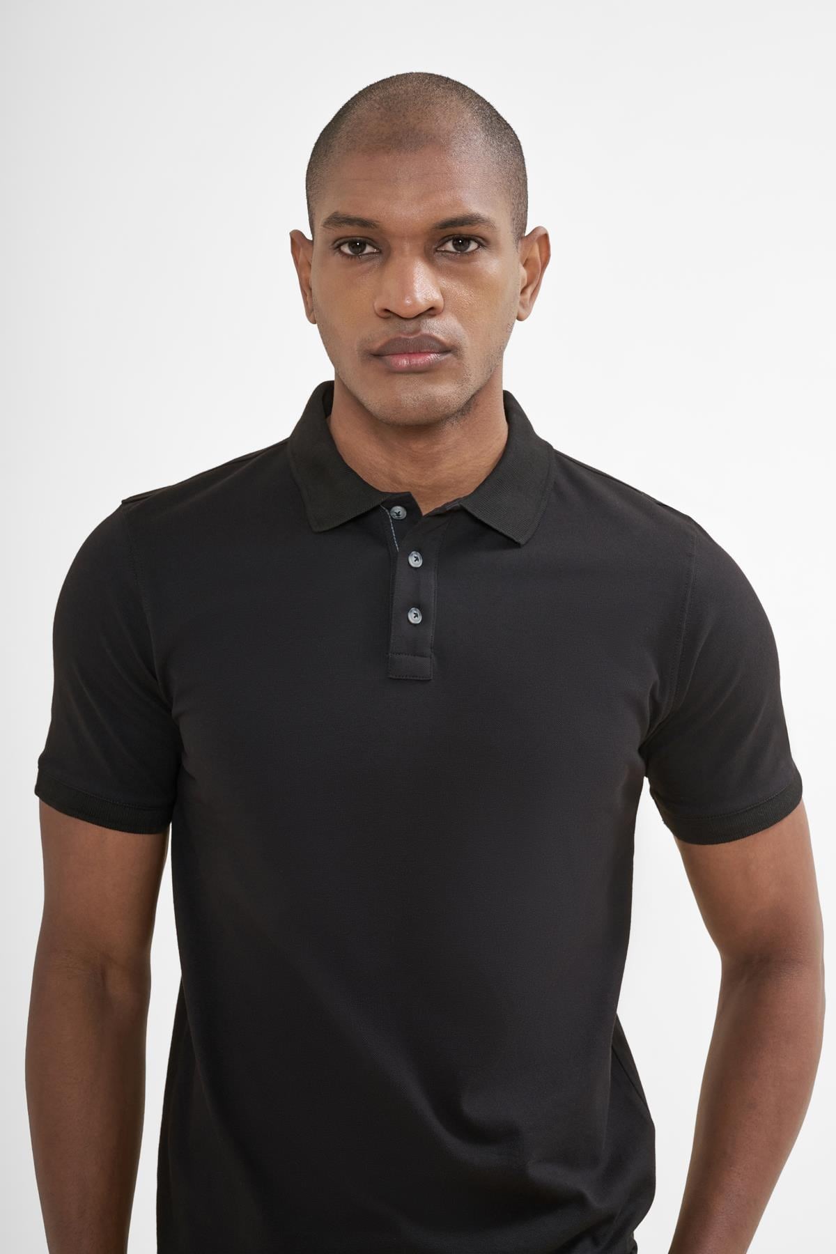 İntersivin Polo Yaka Siyah Tshirt - SD-01