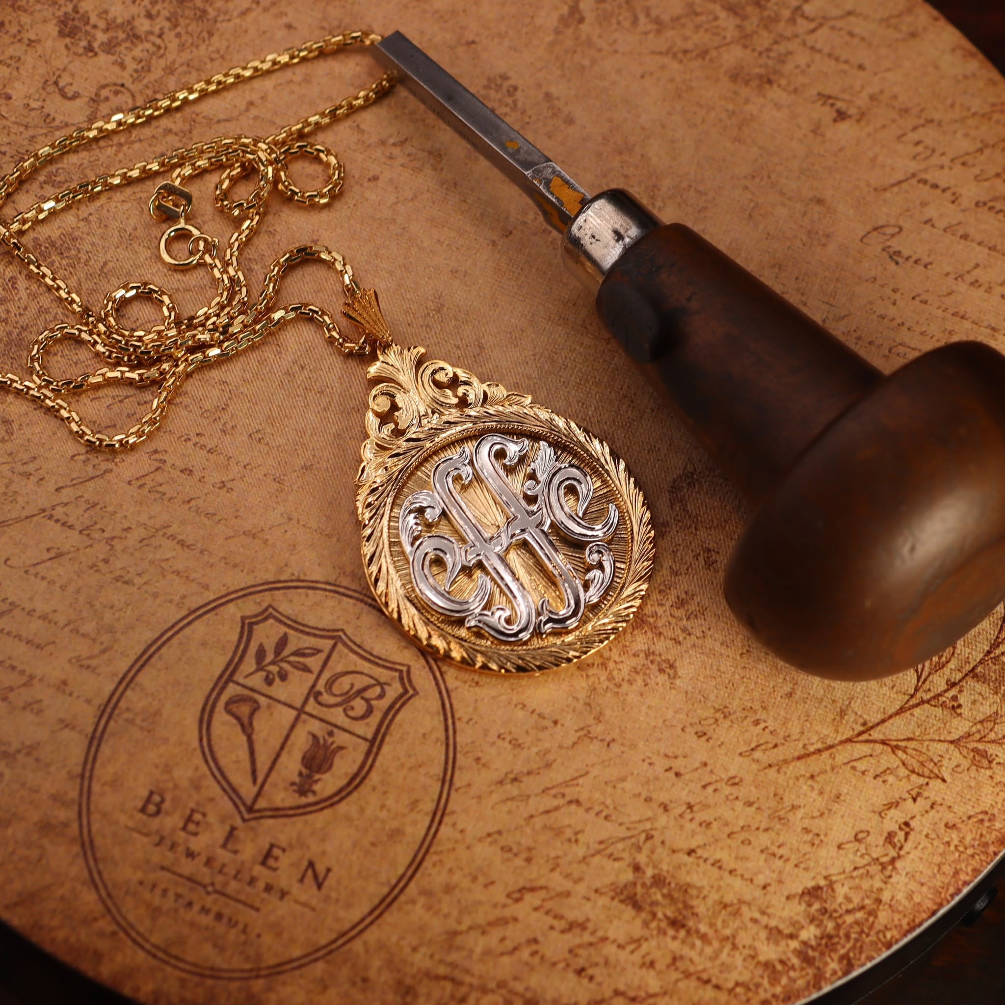 14 Ayar Altın Heritage Monogram