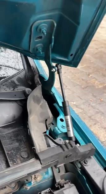 2017-2023 Ford Fiesta  KAPUT Amortisörü KİTİ- SETi