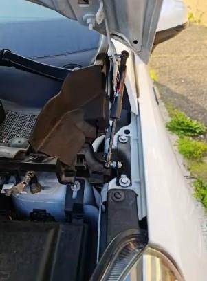 2017-2023 Ford Fiesta  KAPUT Amortisörü KİTİ- SETi