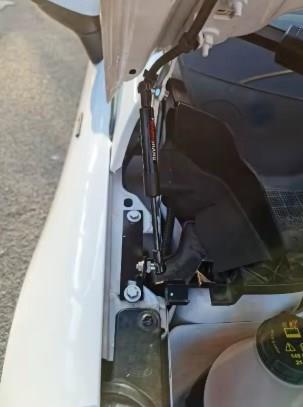 2017-2023 Ford Fiesta  KAPUT Amortisörü KİTİ- SETi