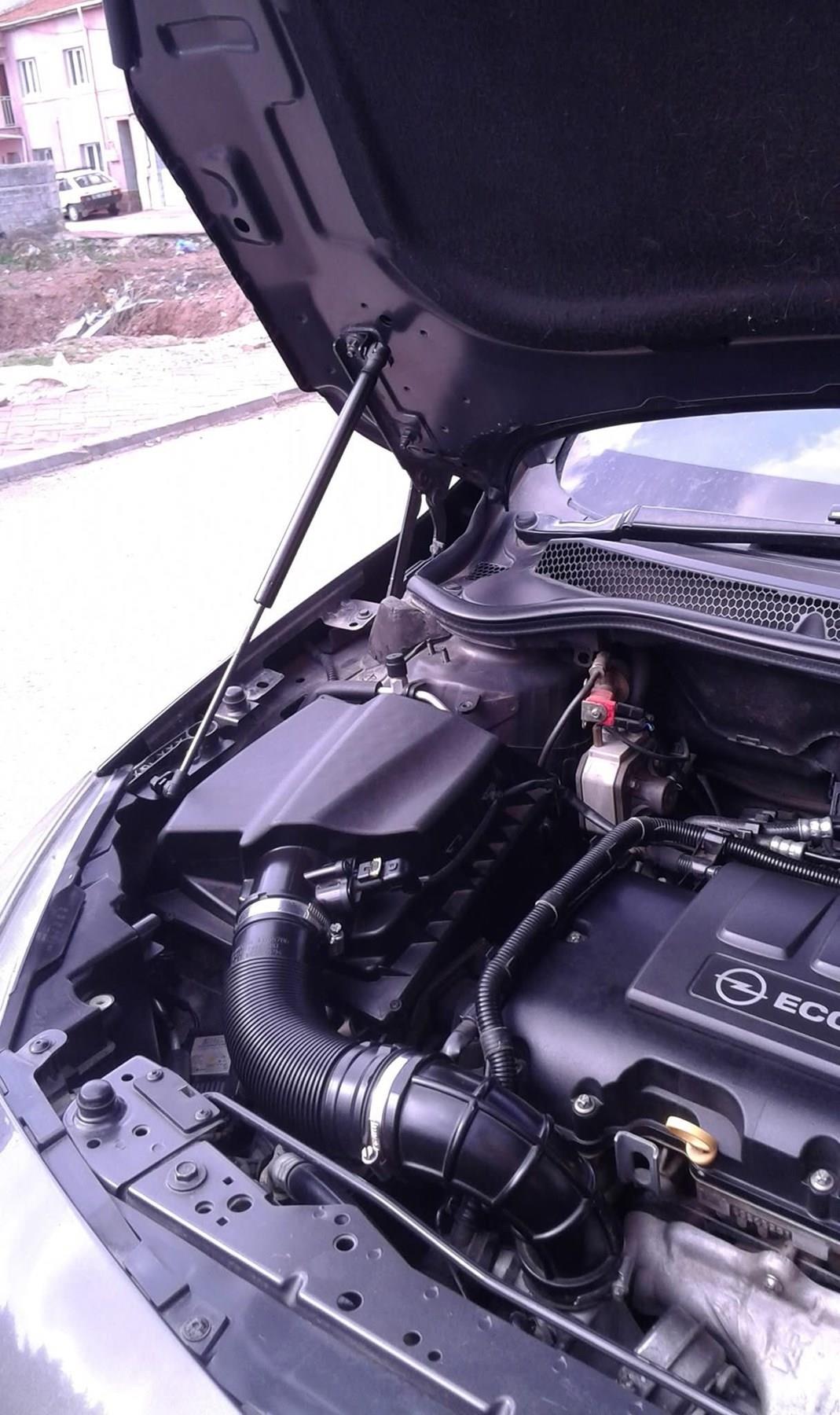 Opel Astra J  Kaput Amortisör Seti  YERLİ ÜRETİM