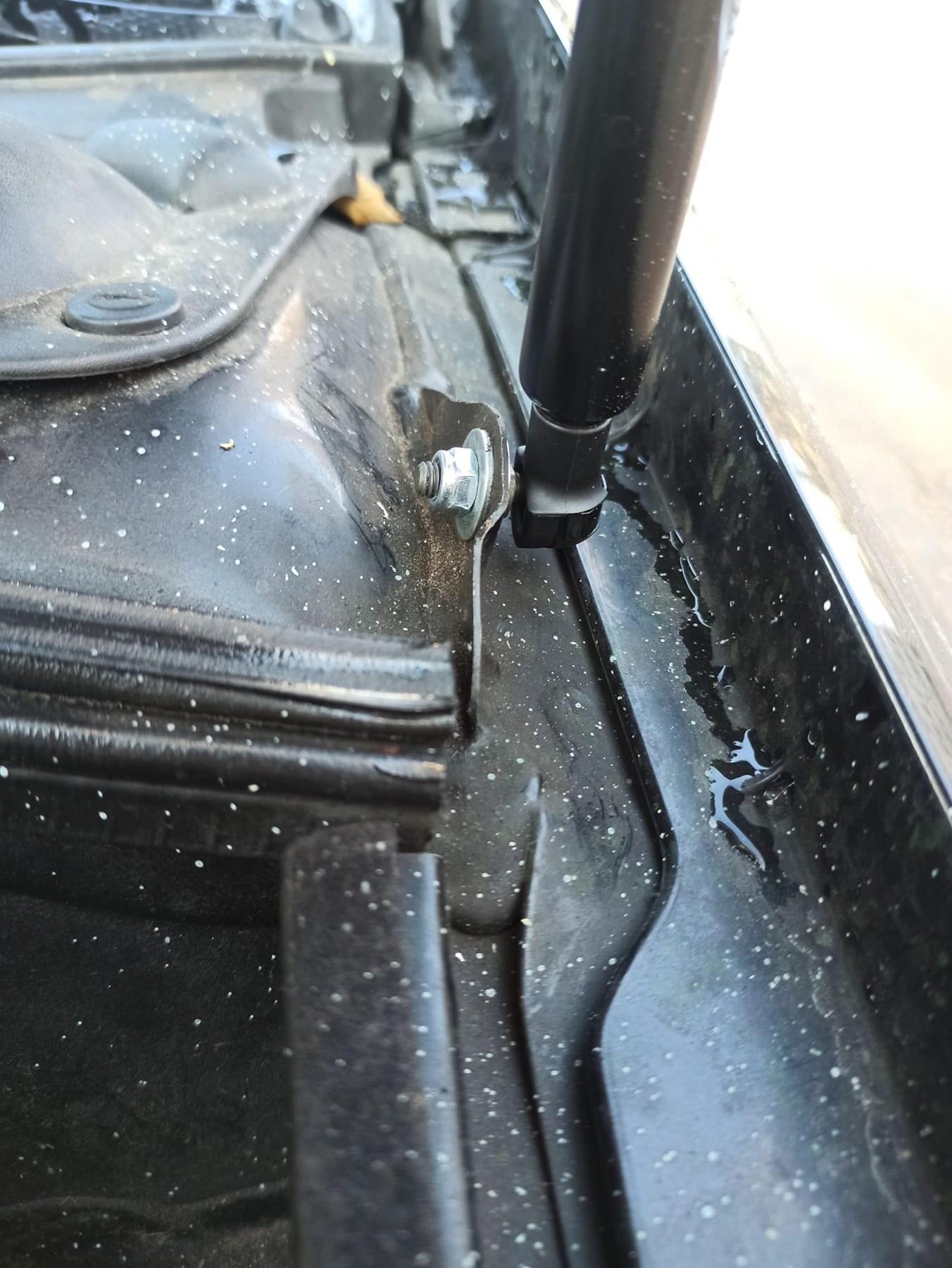 Renault Laguna 2 2005  KAPUT Amortisörü KİTİ- SET