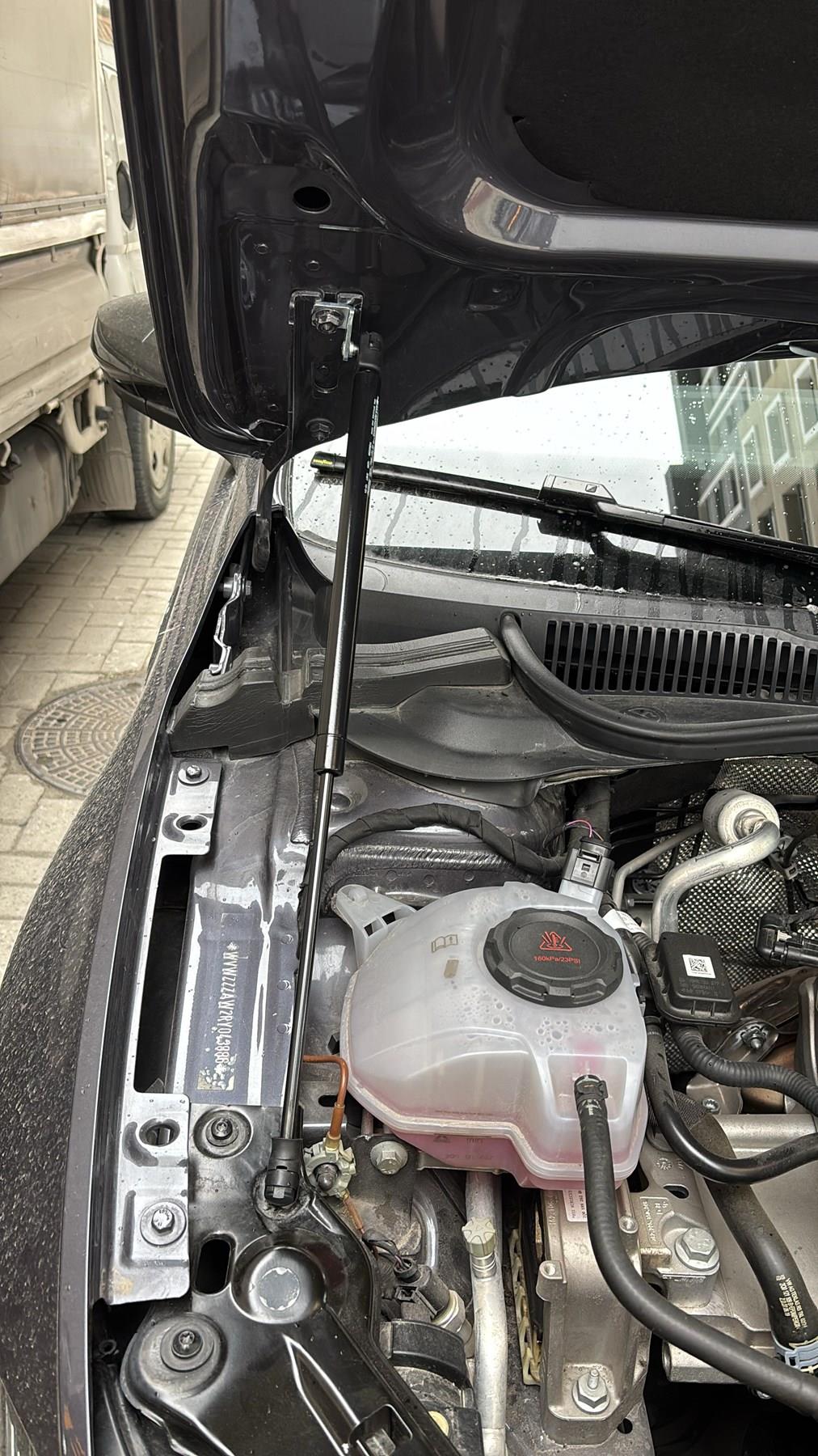 Volkswagen Polo Mk6 AW 2017-2024  KAPUT Amortisörü KİTİ- SET