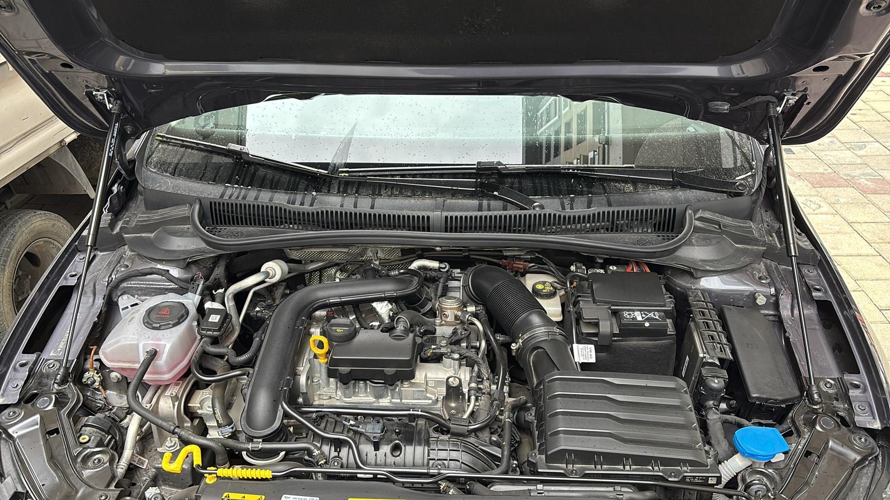 Volkswagen Polo Mk6 AW 2017-2024  KAPUT Amortisörü KİTİ- SET