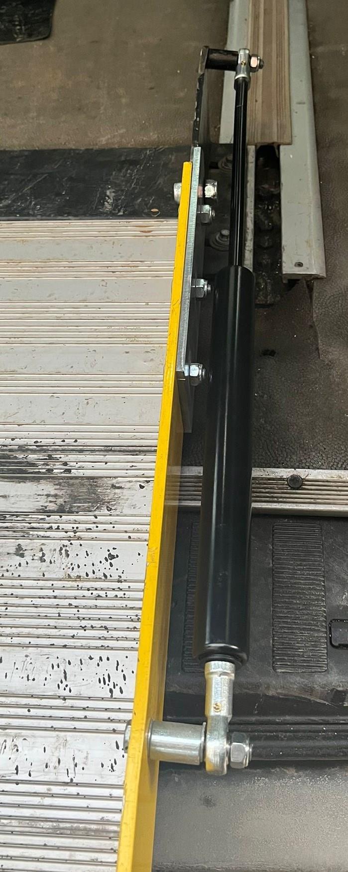 Yarı Otomatik Engelli Araç Rampası TERS ÇALIŞAN AMORTİSÖRÜ 1 ÇİFT