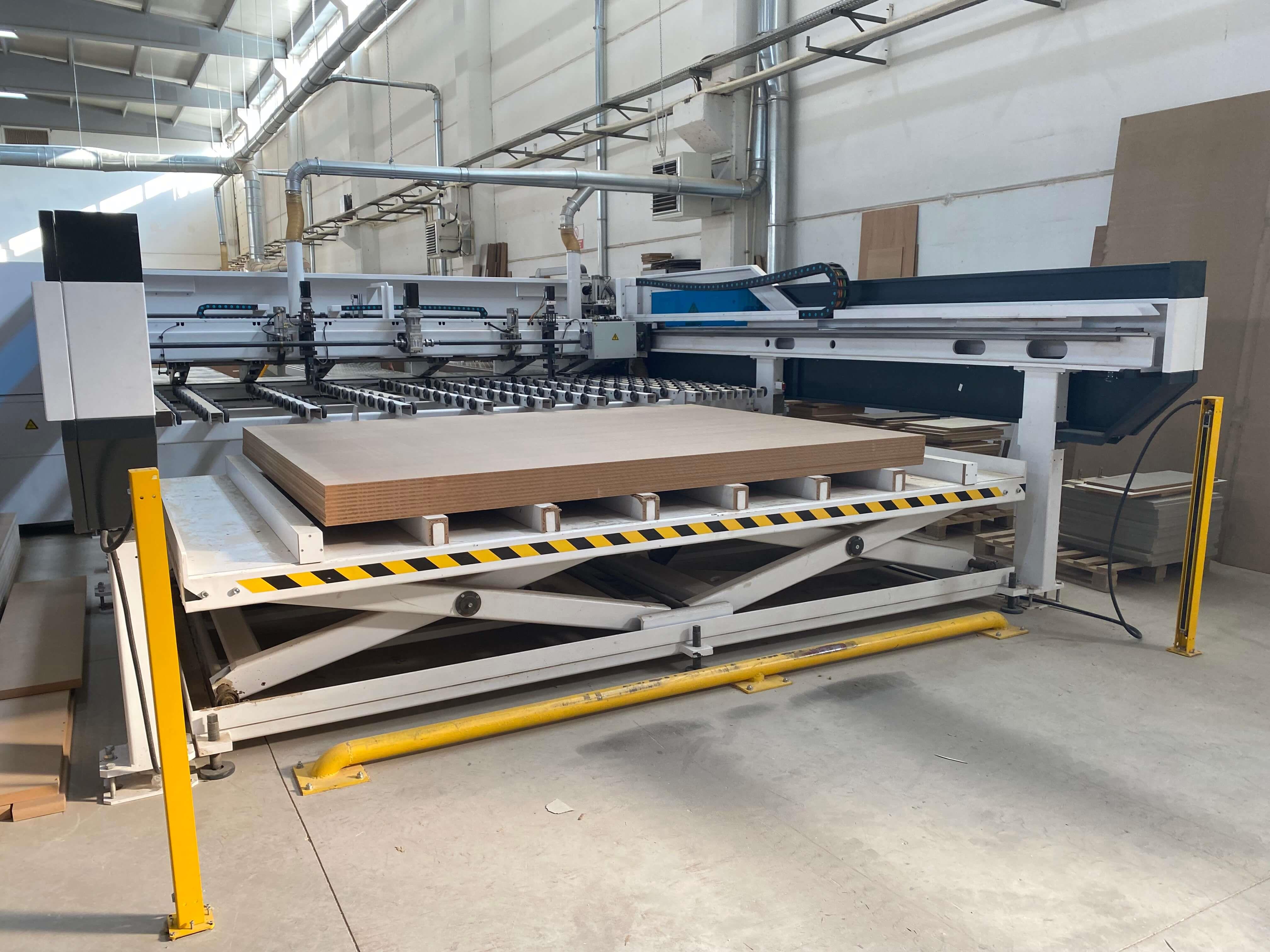 Aes Alpha Ps 04 - 3800 Asansörlü Panel Ebatlama Makinesi (2022)