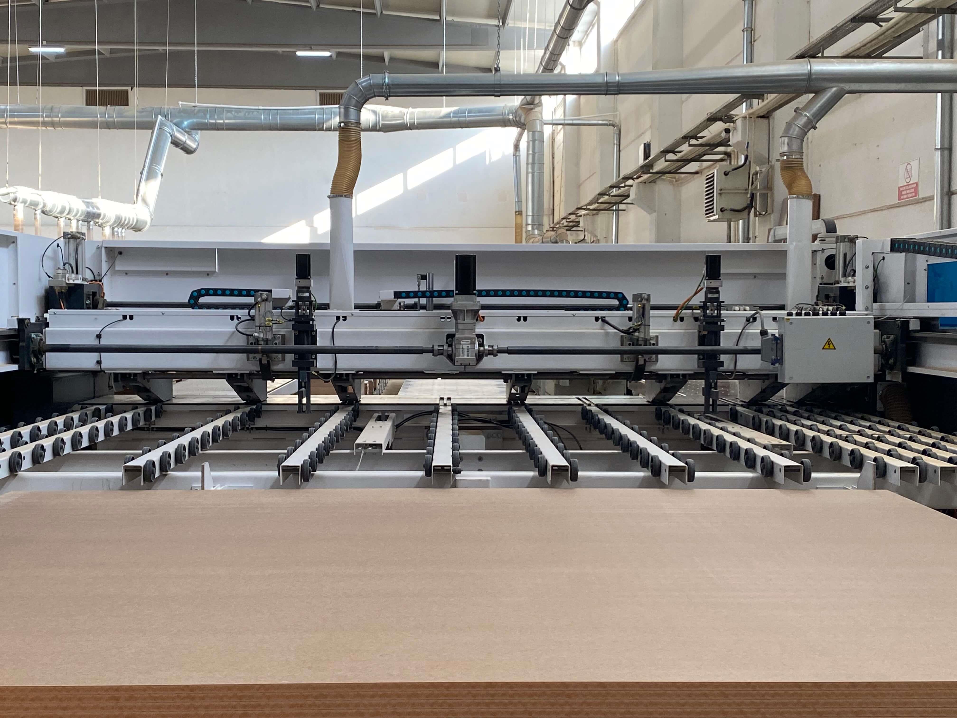 Aes Alpha Ps 04 - 3800 Asansörlü Panel Ebatlama Makinesi (2022)