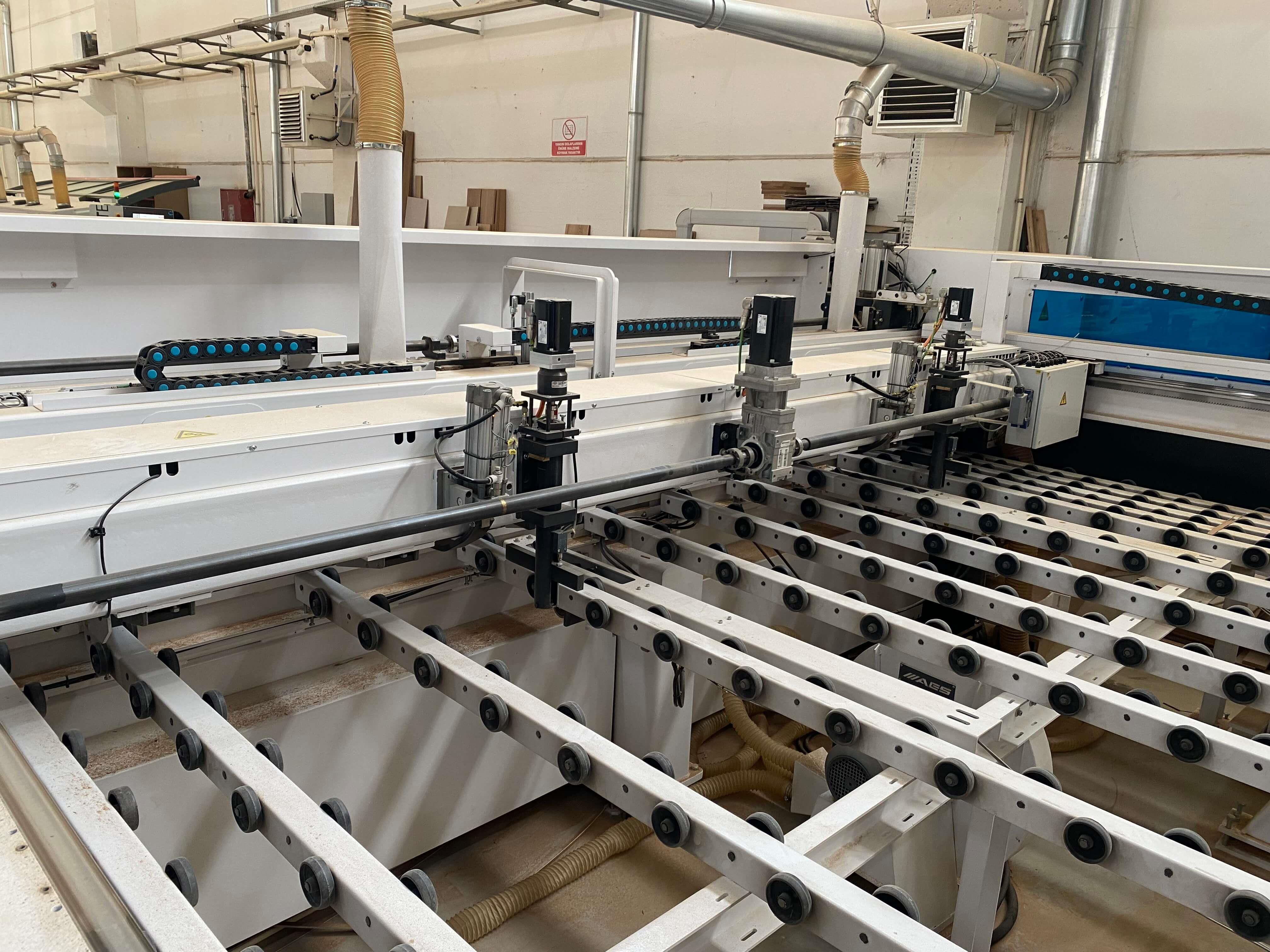 Aes Alpha Ps 04 - 3800 Asansörlü Panel Ebatlama Makinesi (2022)