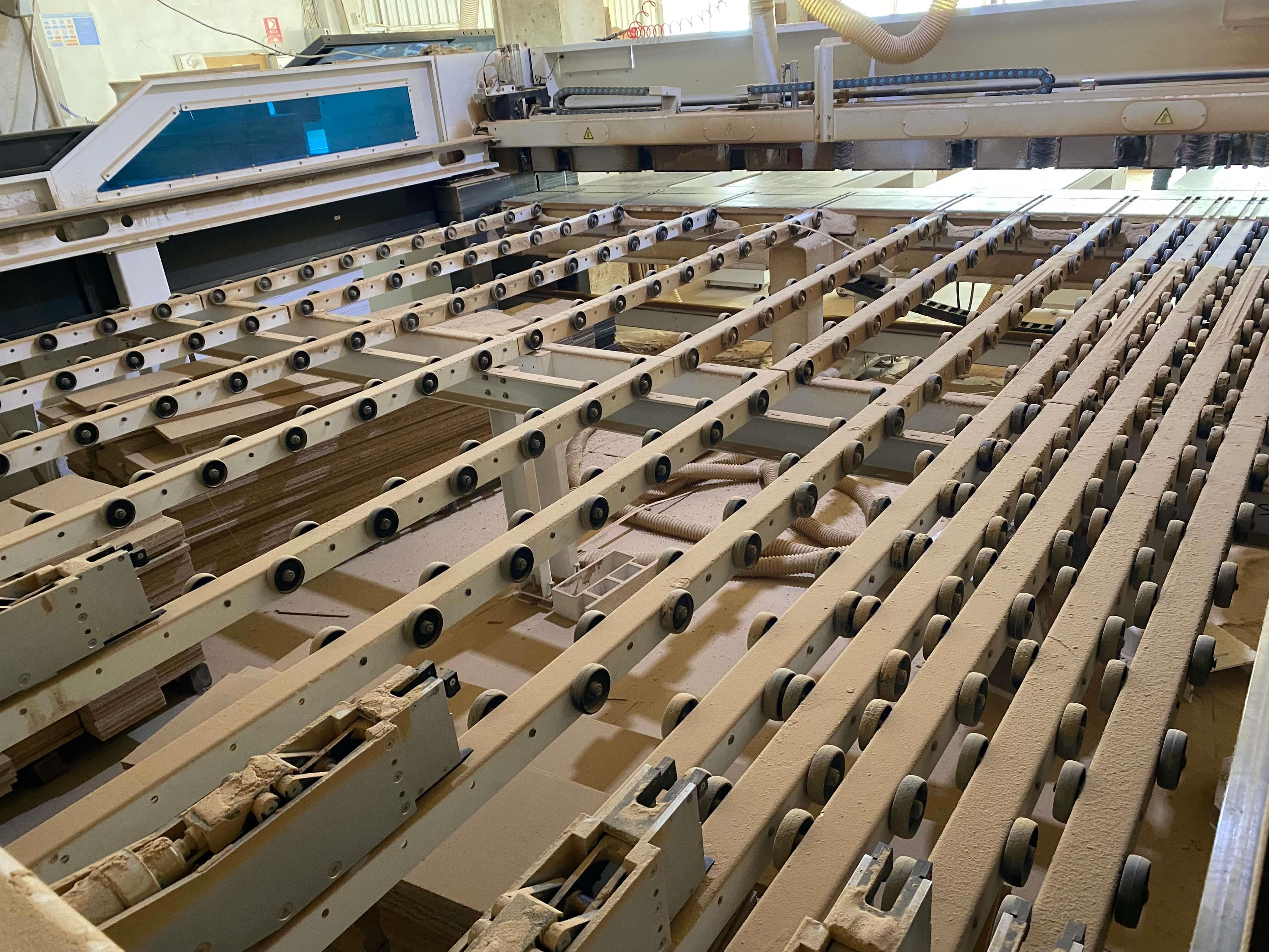 Aes Alpha Ps 04 - 4200 Panel Ebatlama Makinesi (2021)