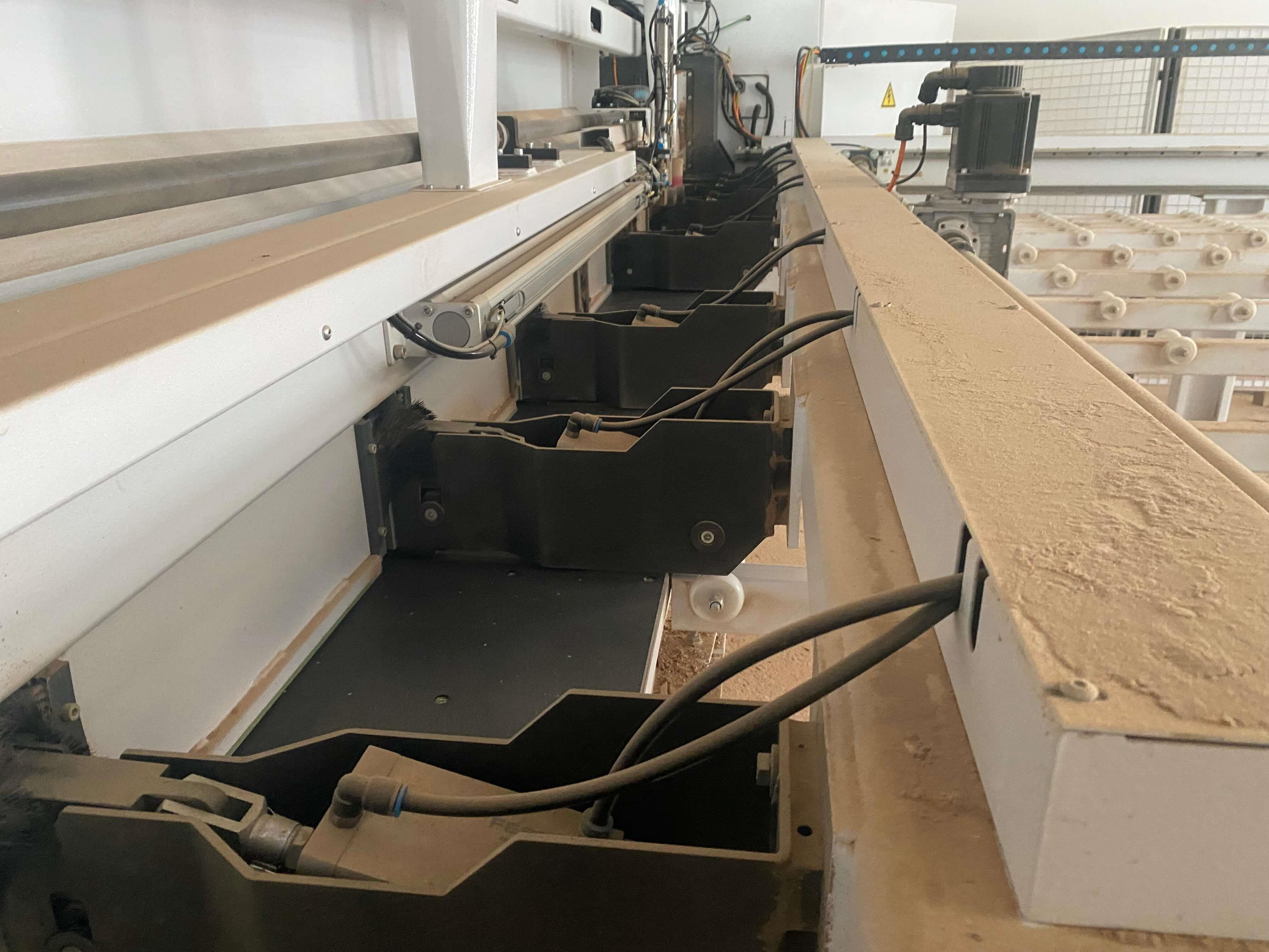 Aes Beta Ps-03 Önden Yüklemeli Panel Ebatlama Makinesi (2023)