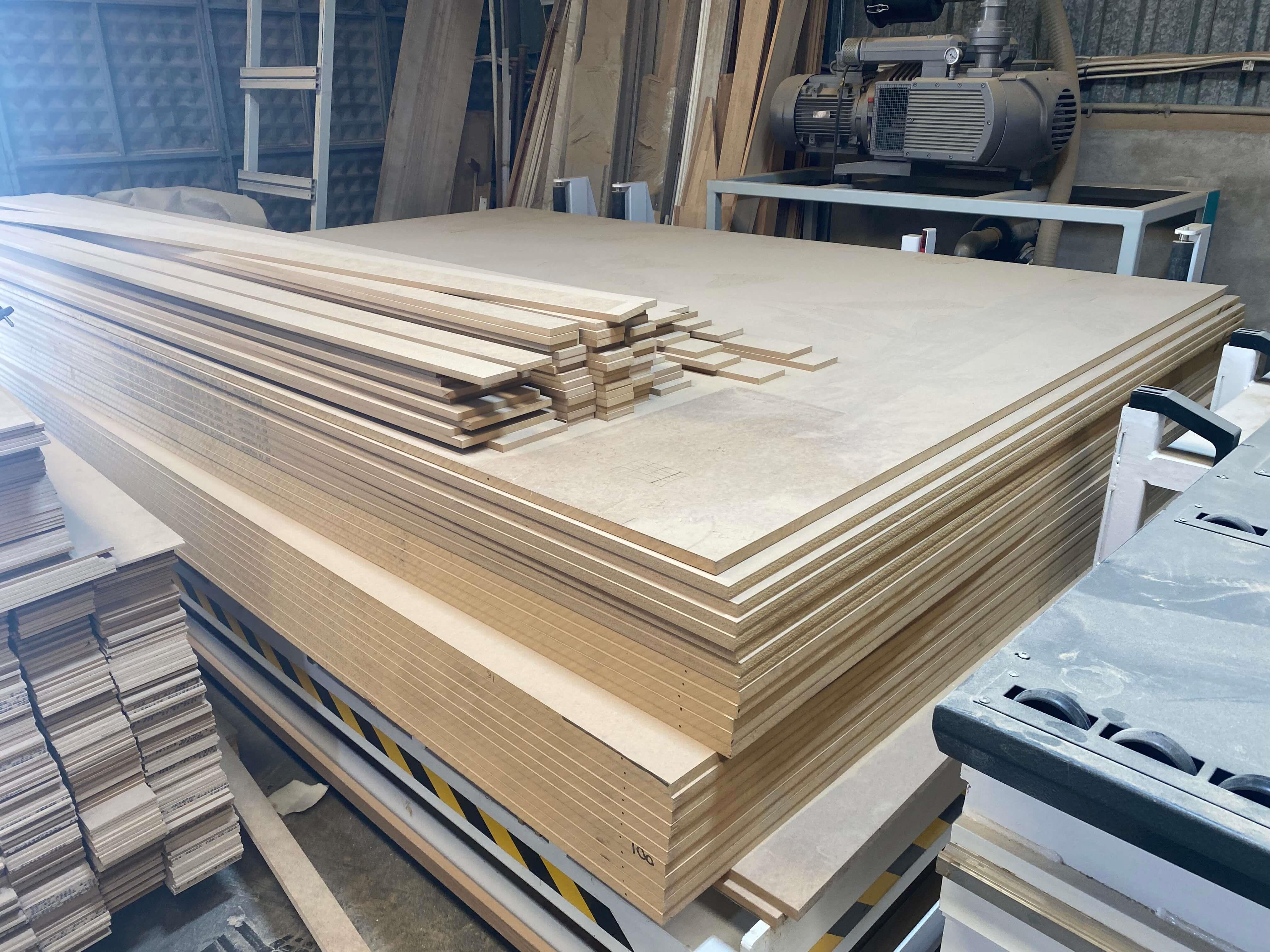 AES Extreme 2136 Ultra Line Yüklemeli Boşaltmalı Düz Tabla Cnc (2021)