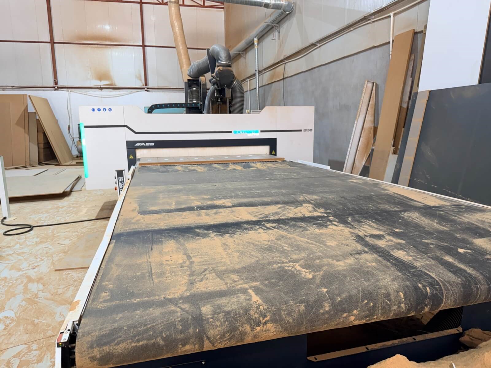 AES Extreme Ultra Line 2136 Yükleme Boşaltma Etiketli Cnc Makinesi (2024)