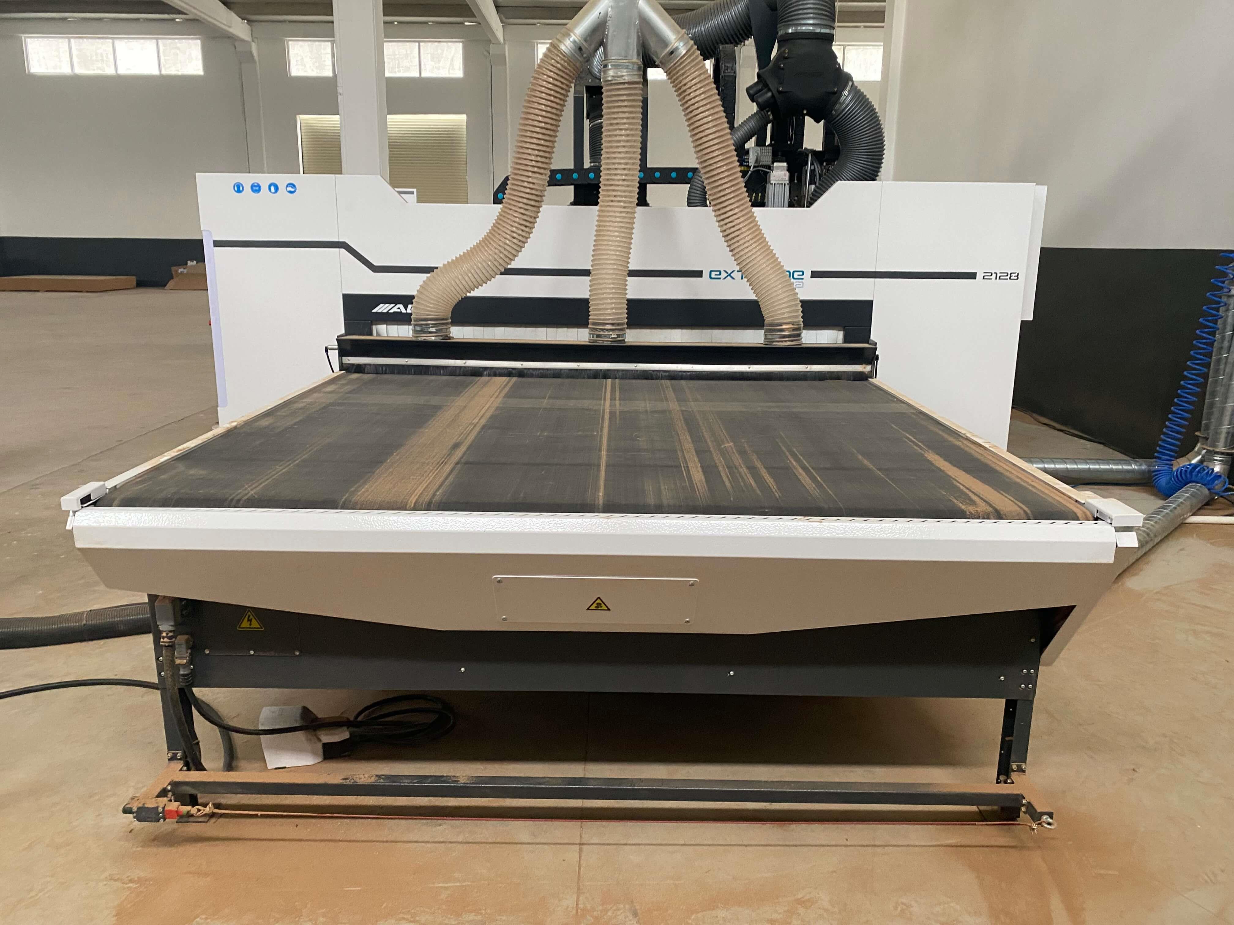 Aes Extreme Ultraline 2128 Yükleme Boşaltmalı Düz Tabla Cnc Makinesi (2024)
