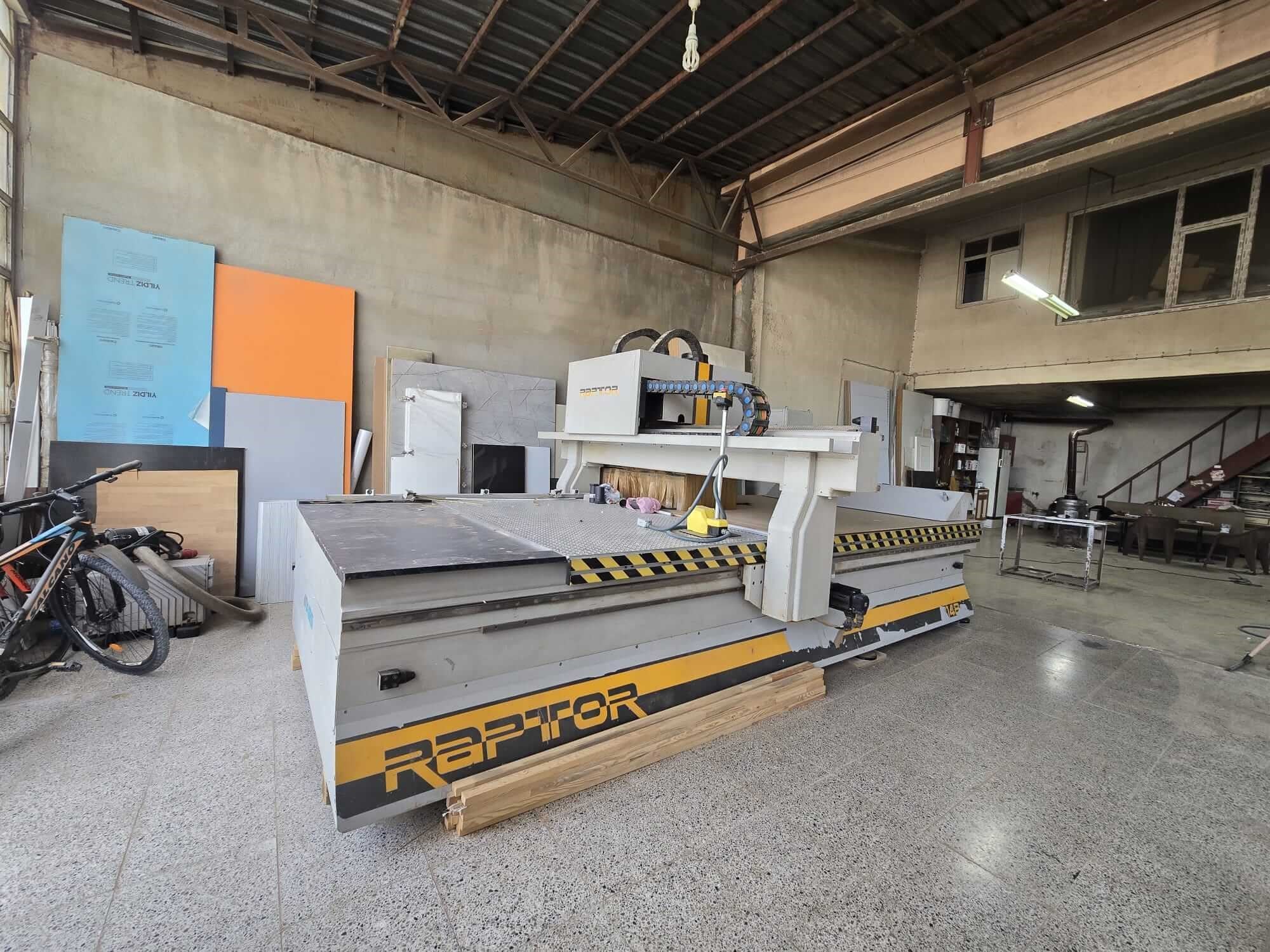 AES Raptor 2142 Düz Tabla Cnc  Router Makinesi (2011)