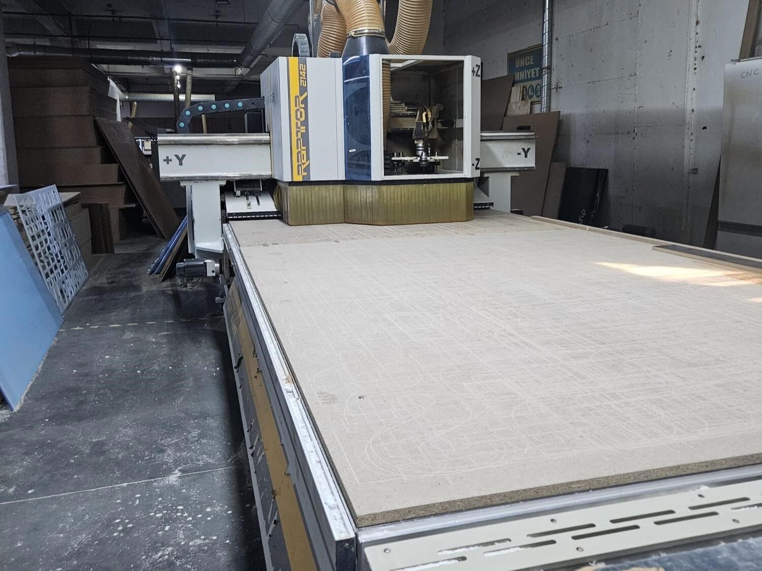 AES Raptor 2142 Yükleme Boşaltmalı Hat Cnc Makinesi (2012)