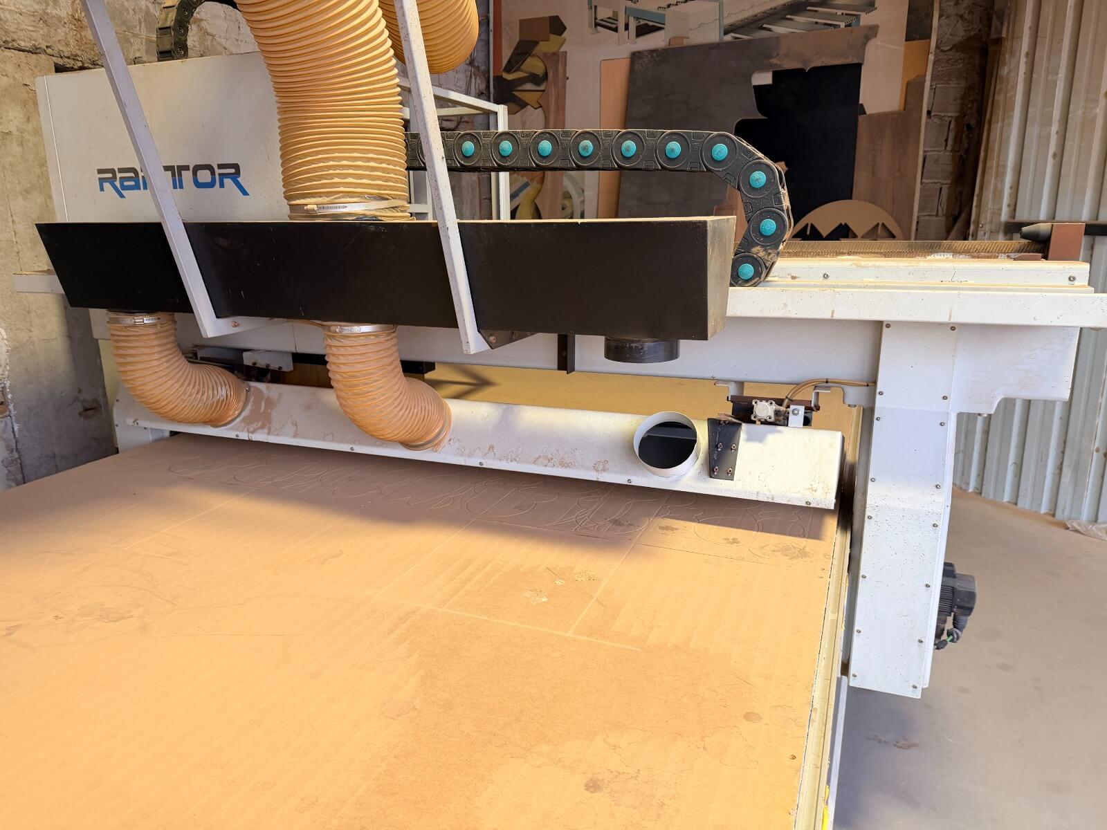 Aes Raptor Cabinet 2136 Süpürmeli Cnc Makinesi (2013)