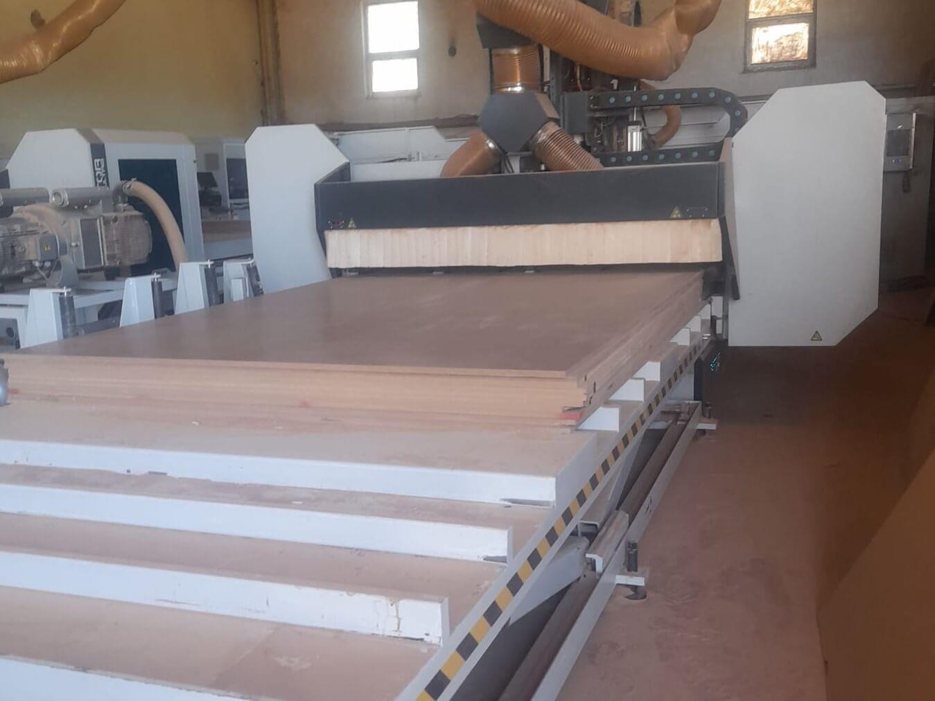 Aes Raptor Cabinet Ultra 2142 Yükleme Boşaltmalı Cnc Makinesi (2021)