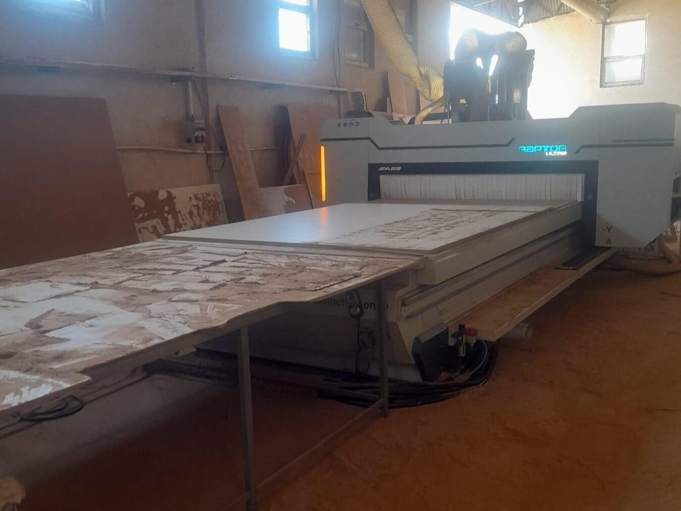 Aes Raptor Cabinet Ultra 2142 Yükleme Boşaltmalı Cnc Makinesi (2021)