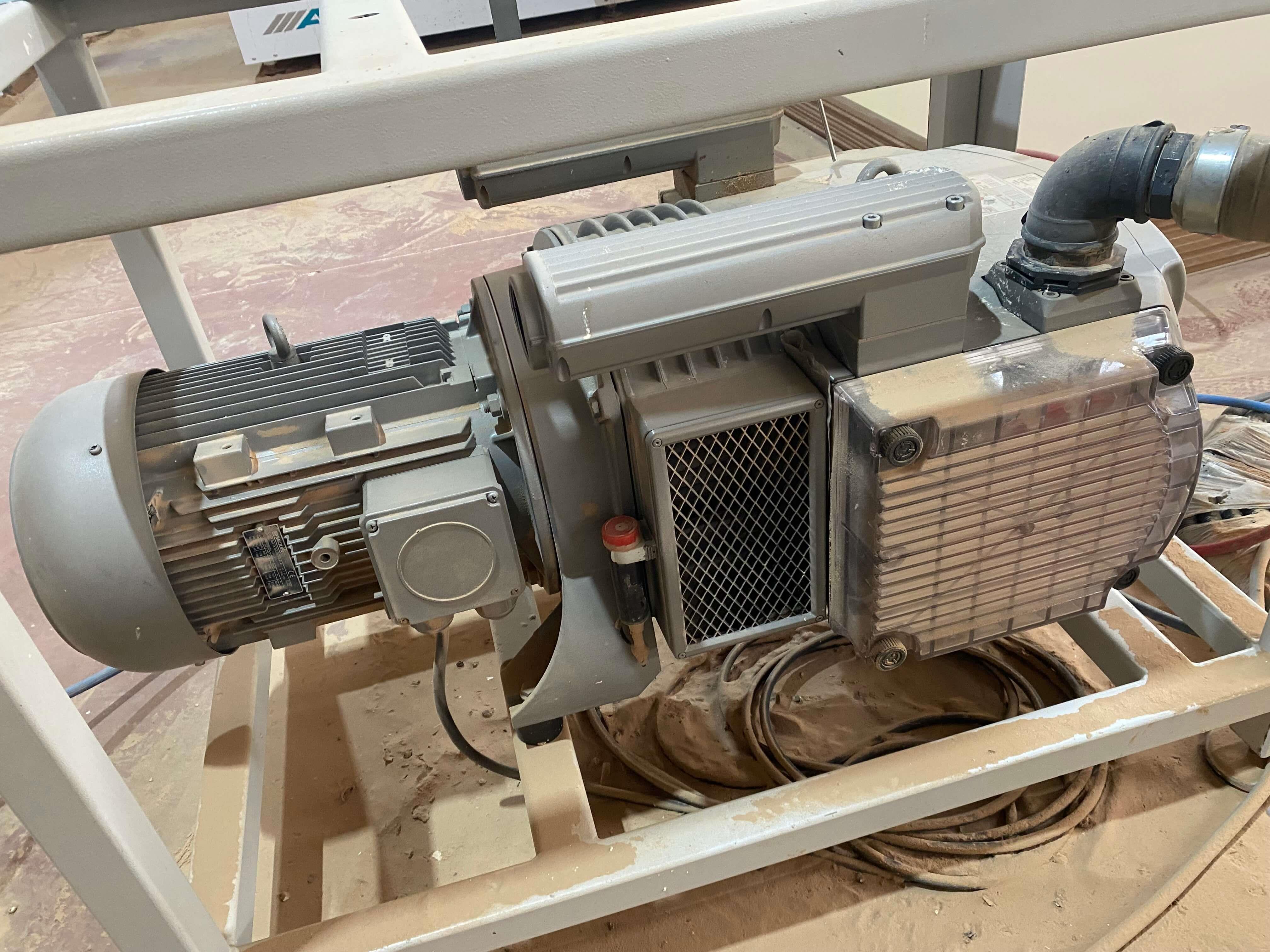 Aes Raptor Süpürme Boşaltmalı 2128 Düz Tabla Cnc Makinesi (2018)