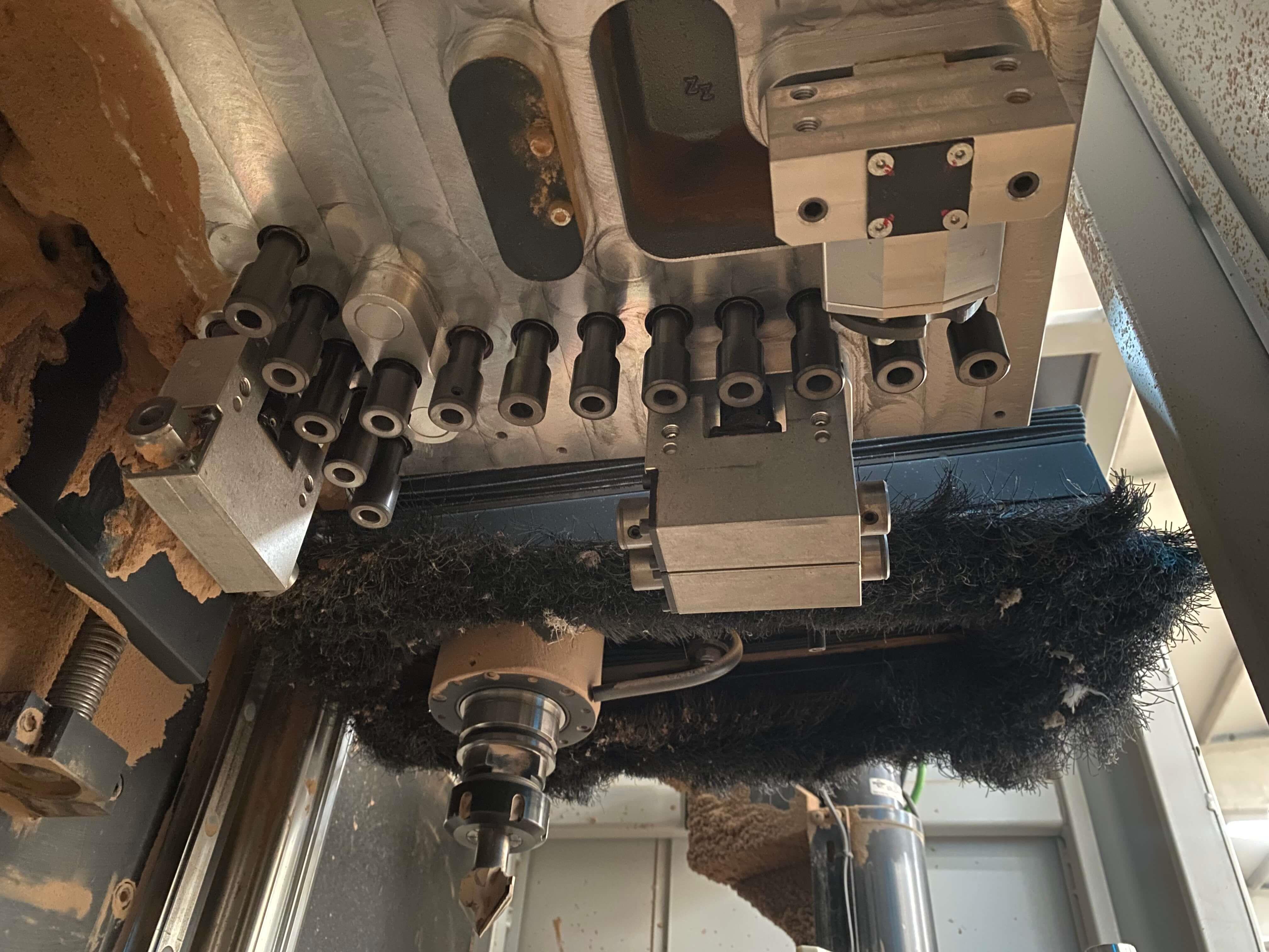 Aes Raptor Süpürme Boşaltmalı 2128 Düz Tabla Cnc Makinesi (2018)