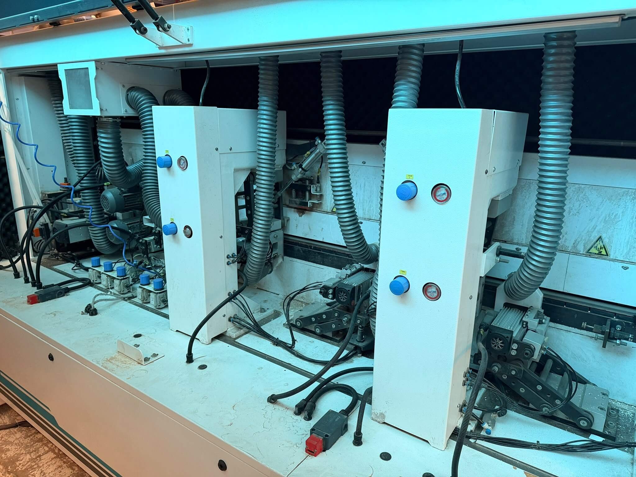 AES Sigma 7 Kenar Bantlama Makinesi (2025)