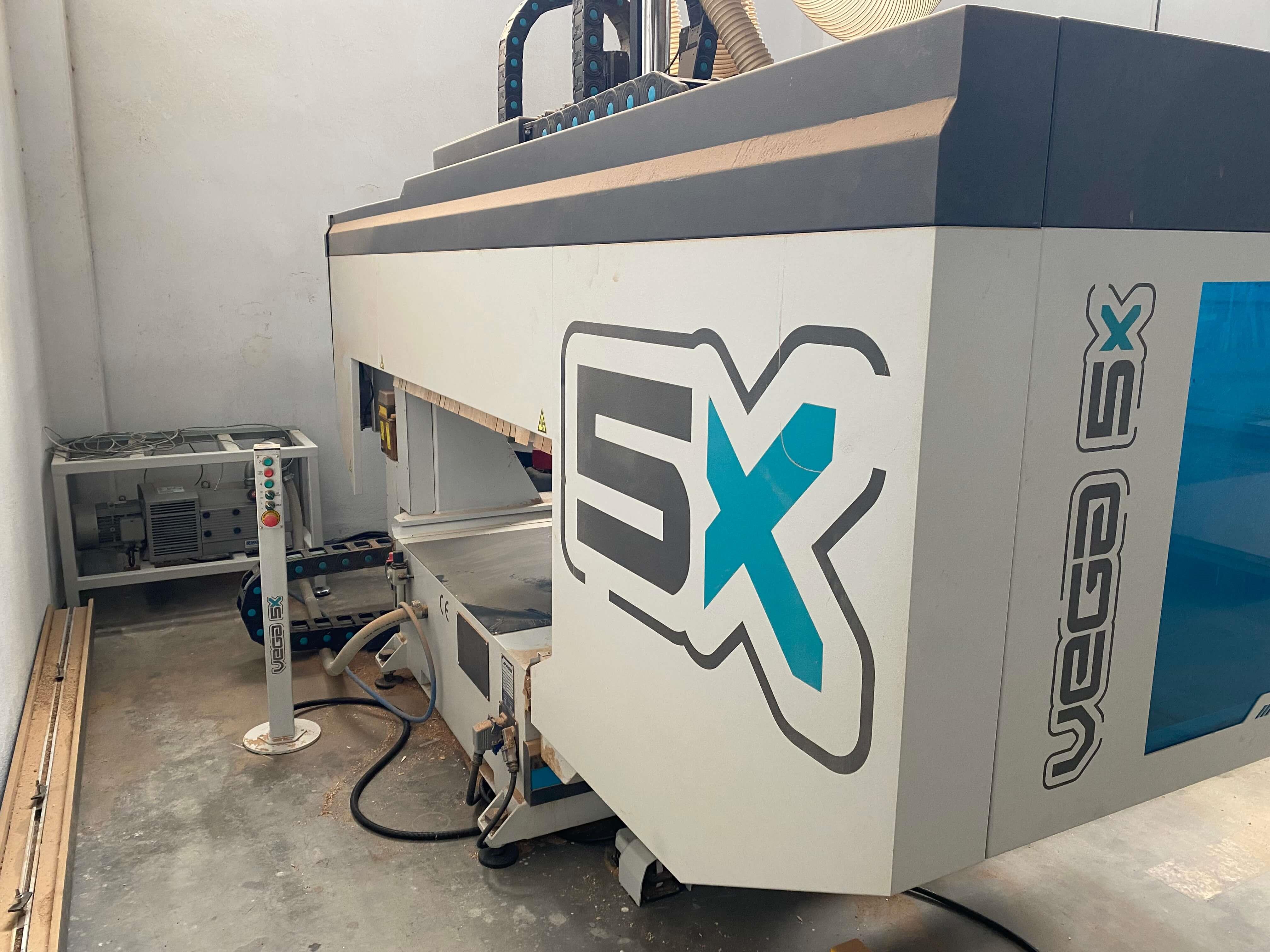 Aes Vega 5X 1632 5 Eksen Cnc Makinesi (2021)