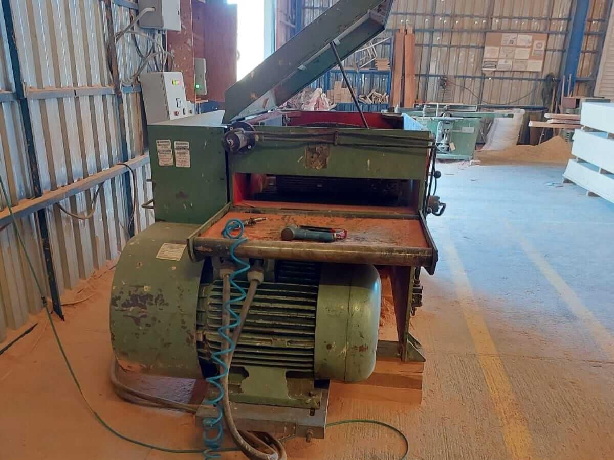 Akkuşlar MCD 1M 100 Çoklu Dilimleme Makinesi 