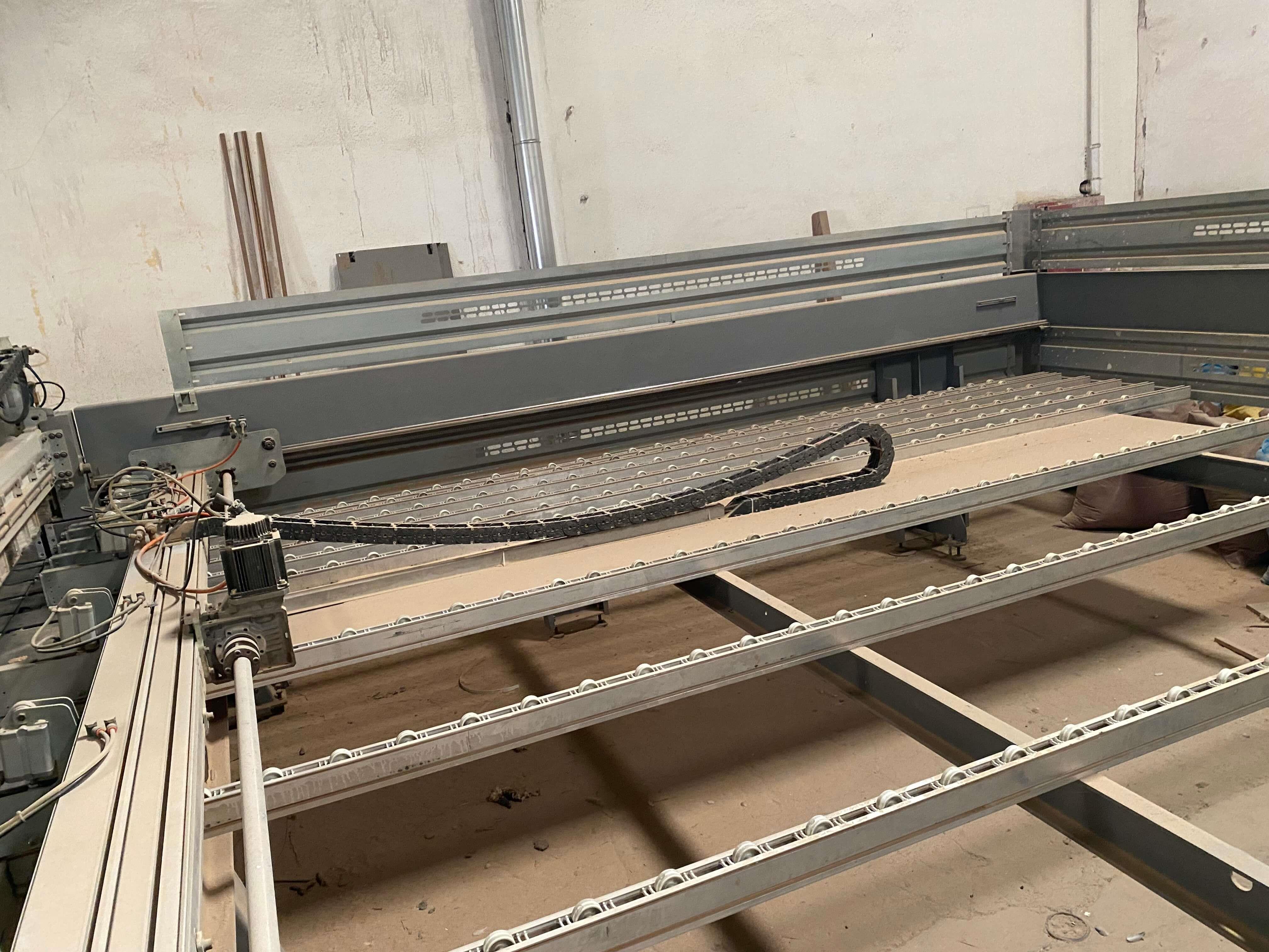 Biesse Selco Eb 100 Önden Yüklemeli Panel Ebatlama Makinesi (2006)