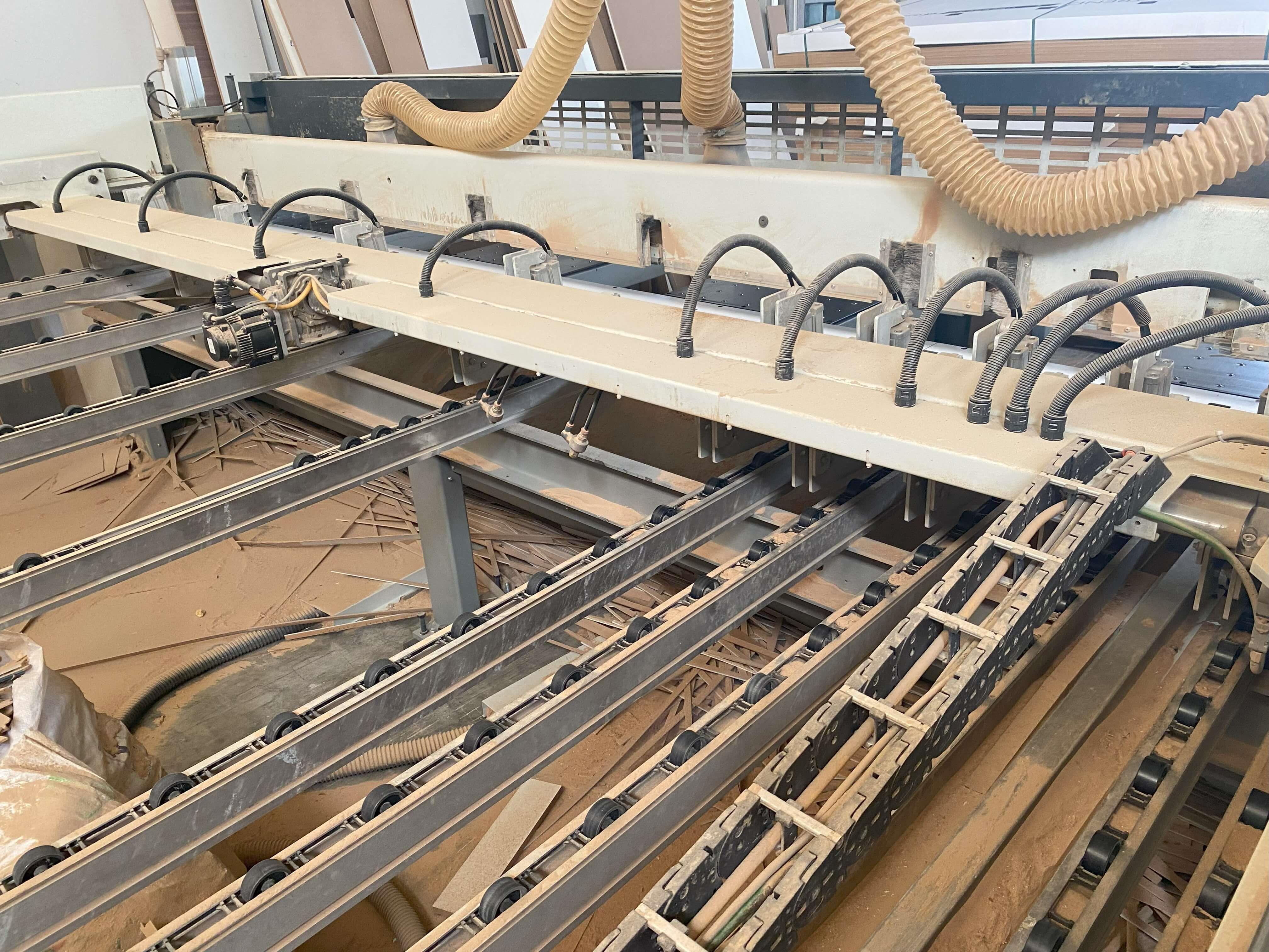 Biesse Selco Sektör 450 Önden Yüklemeli Panel Ebatlama Makinesi (2014) 