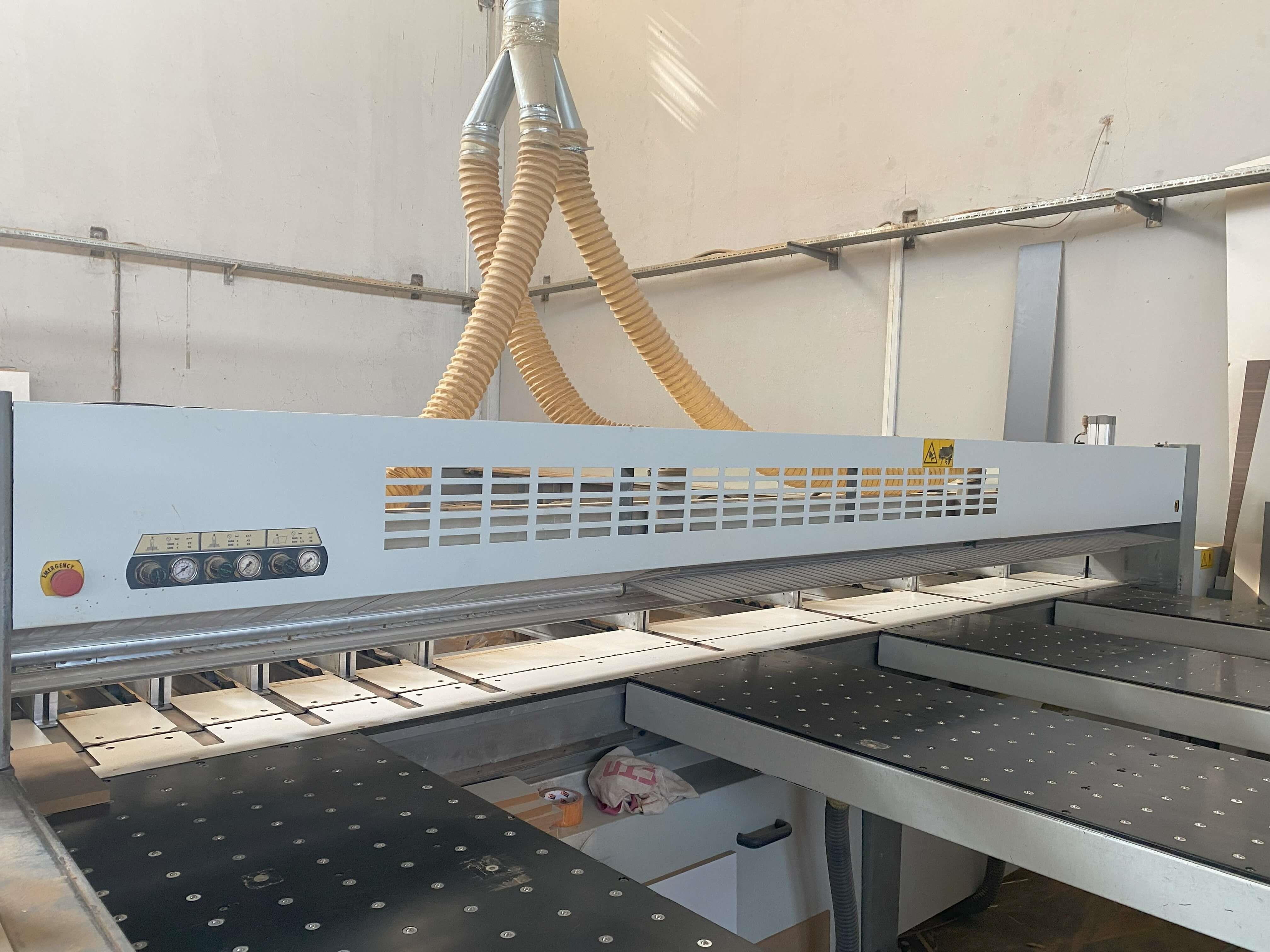 Biesse Selco Sektör 450 Önden Yüklemeli Panel Ebatlama Makinesi (2014) 