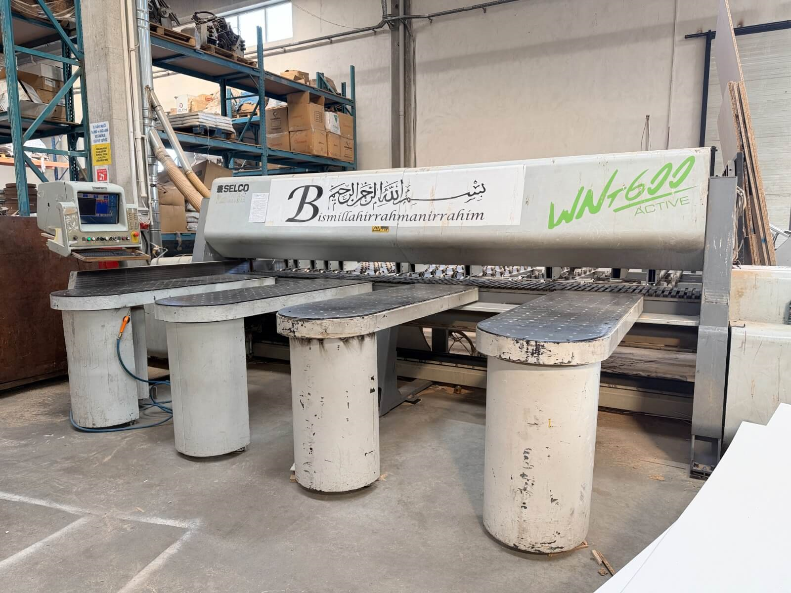 BİESSE Selco Wnt 600 Asansörlü Panel Ebatlama Makinesi (2003)