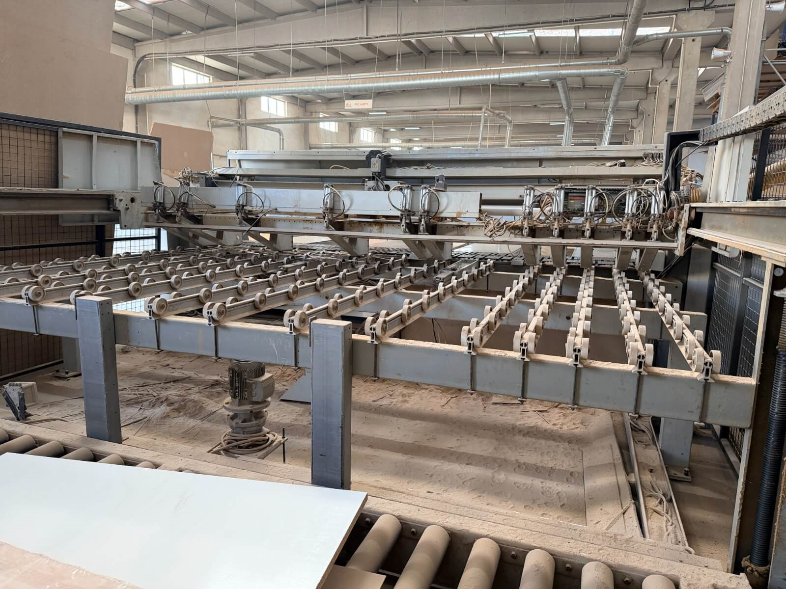 BİESSE Selco Wnt 600 Asansörlü Panel Ebatlama Makinesi (2003)