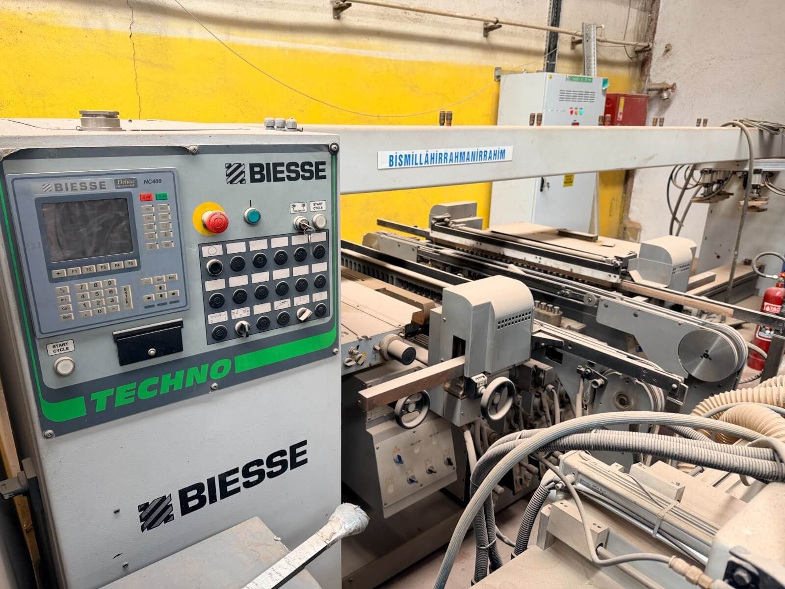 BİESSE Techno Kf 5+2 Çoklu Delik Makinesi (2006)