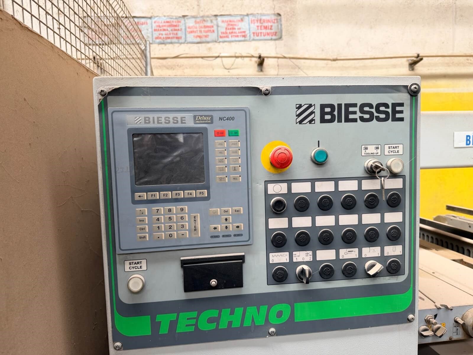 BİESSE Techno Kf 5+2 Çoklu Delik Makinesi (2006)