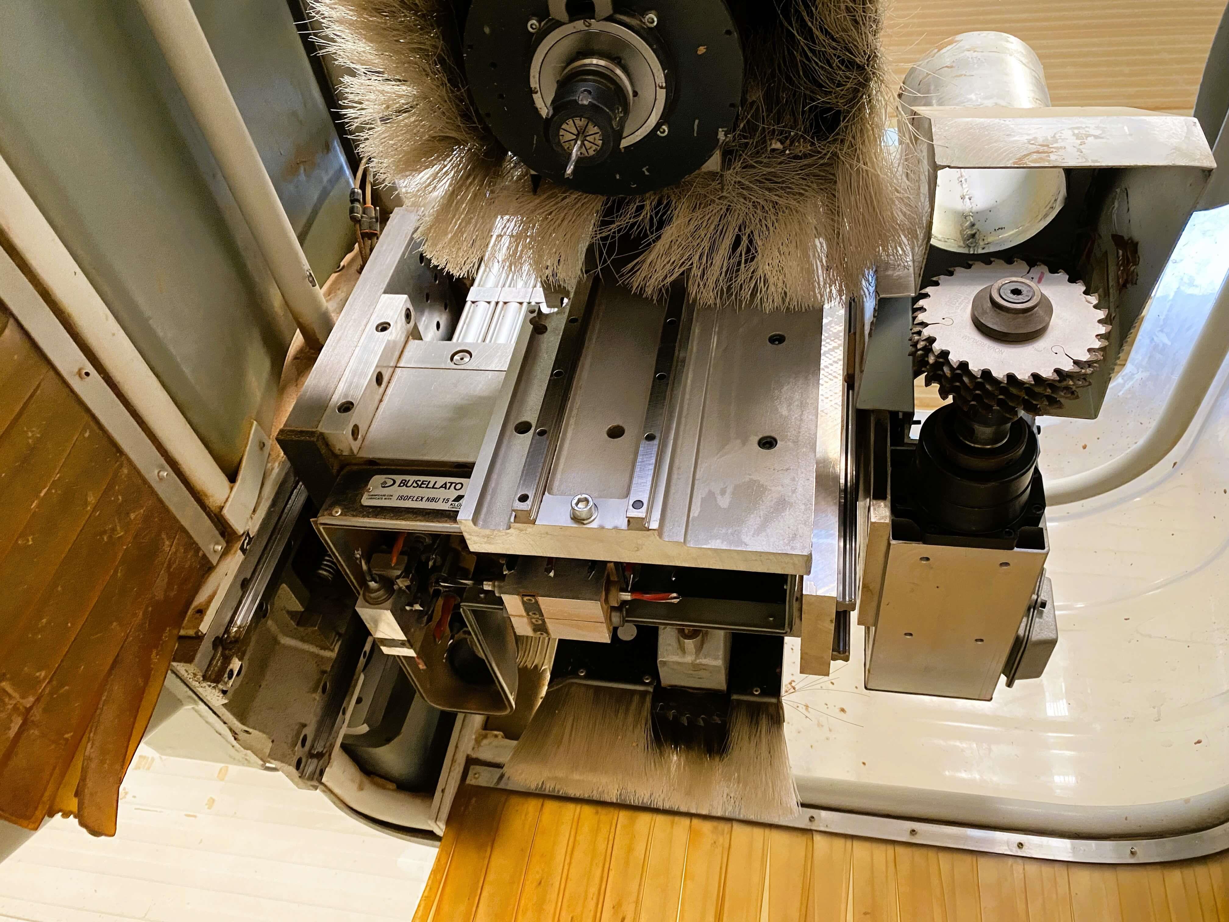 Busellato Jet 130 Yatay Kapı Frezeli Fincanlı Cnc Makinesi (2004)