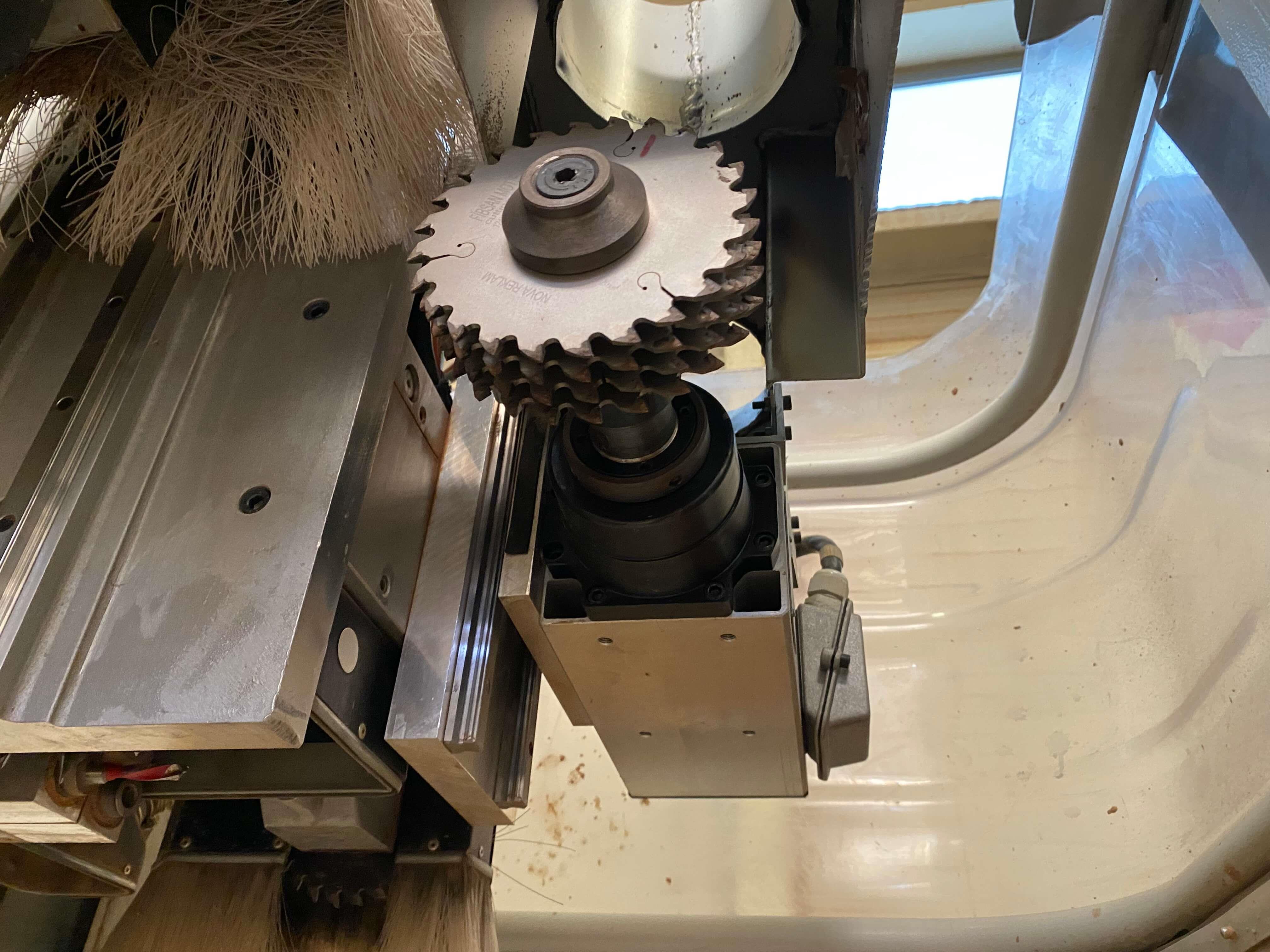 Busellato Jet 130 Yatay Kapı Frezeli Fincanlı Cnc Makinesi (2004)