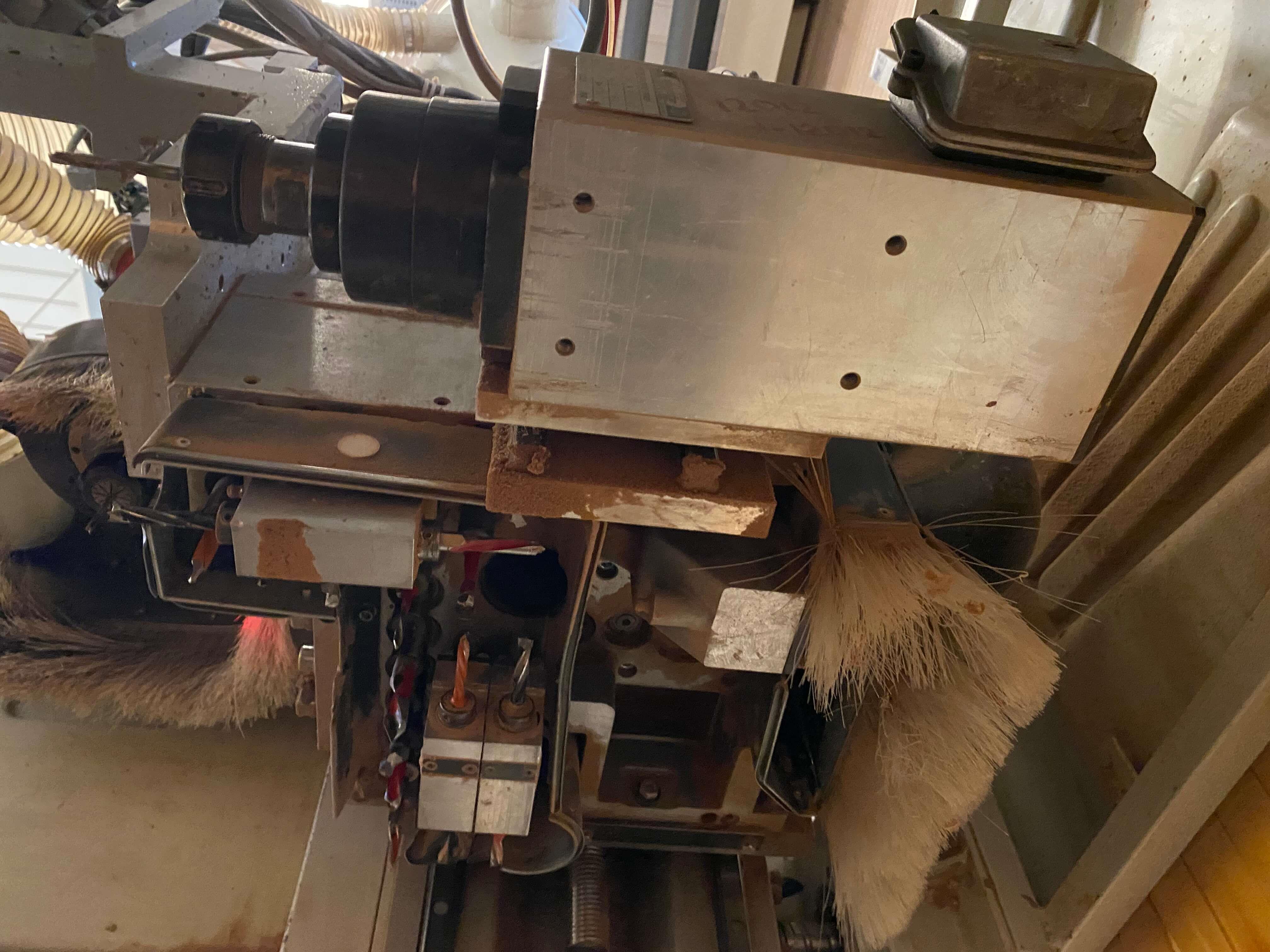 Busellato Jet 4002 Yatay Kapı Frezeli Fincanlı Cnc Makinesi (2002)