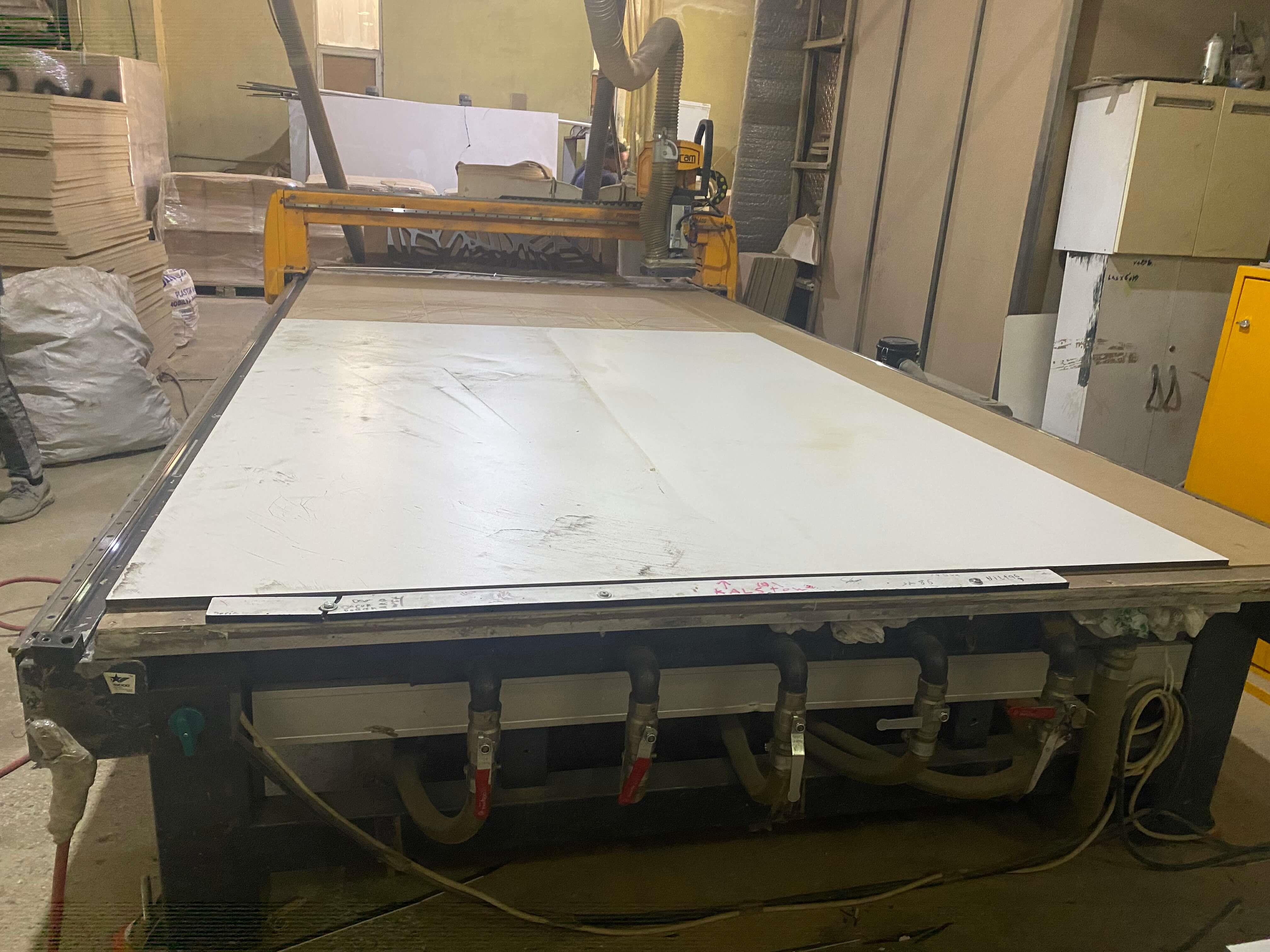 Diacam 210*400 Düz Tabla Cnc Makinesi 