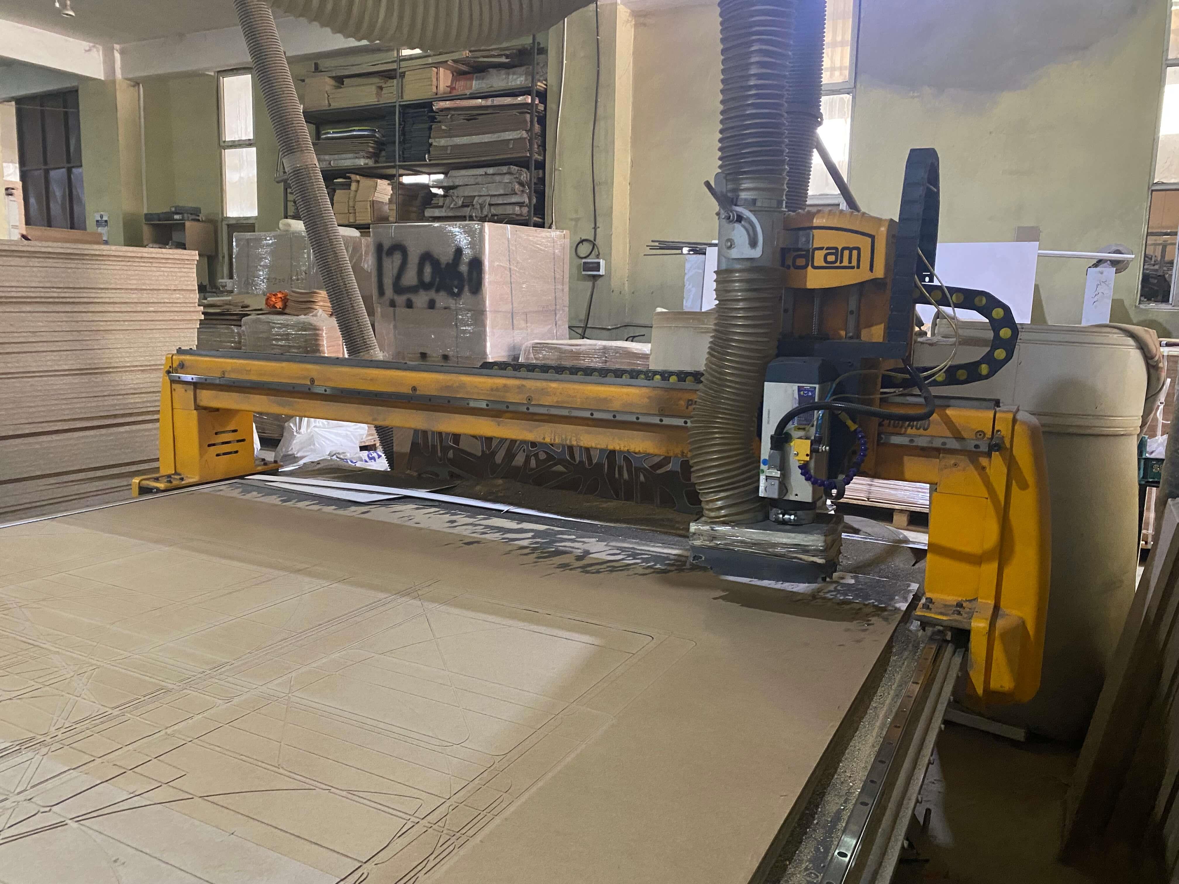 Diacam 210*400 Düz Tabla Cnc Makinesi 