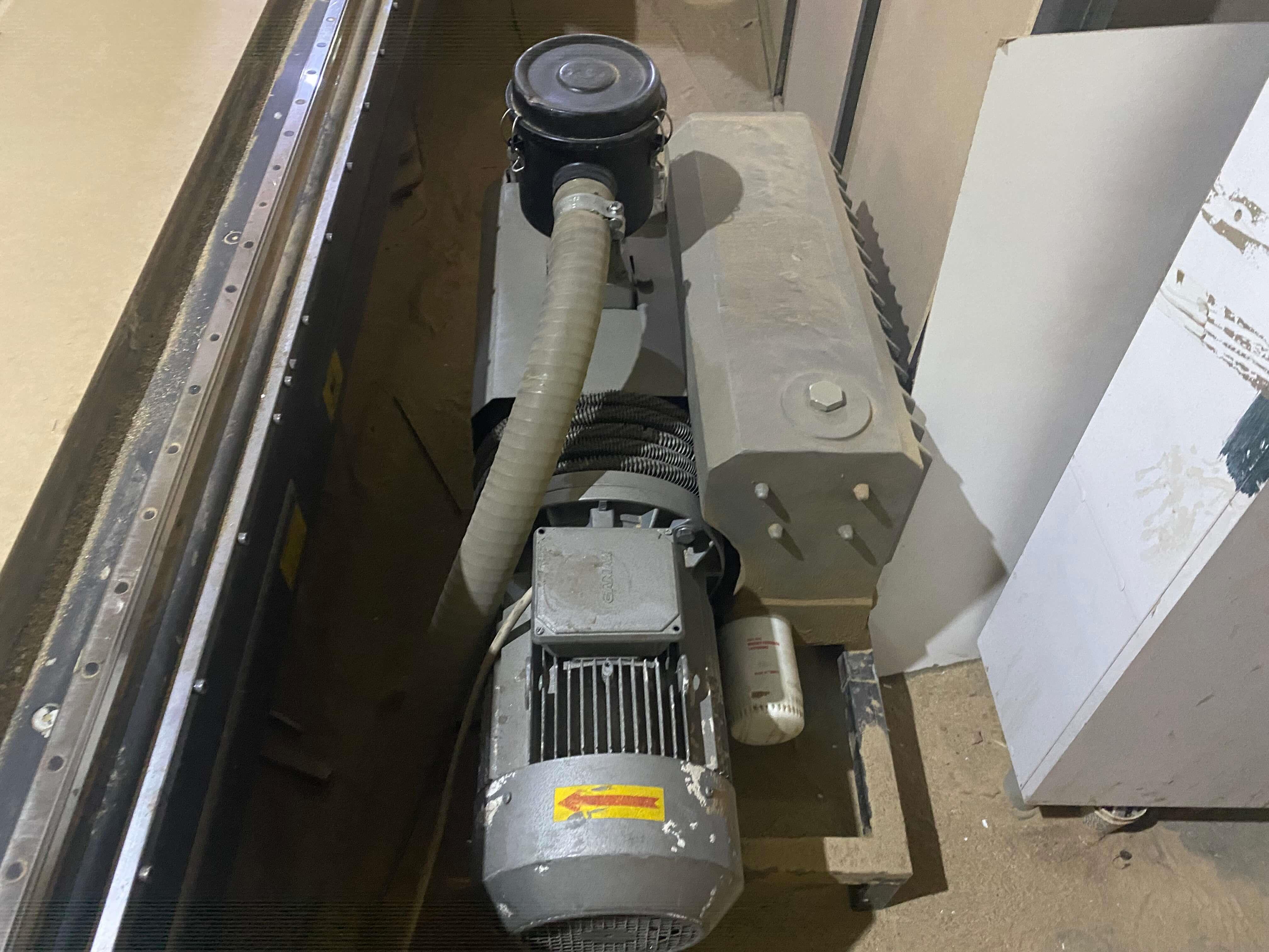 Diacam 210*400 Düz Tabla Cnc Makinesi 